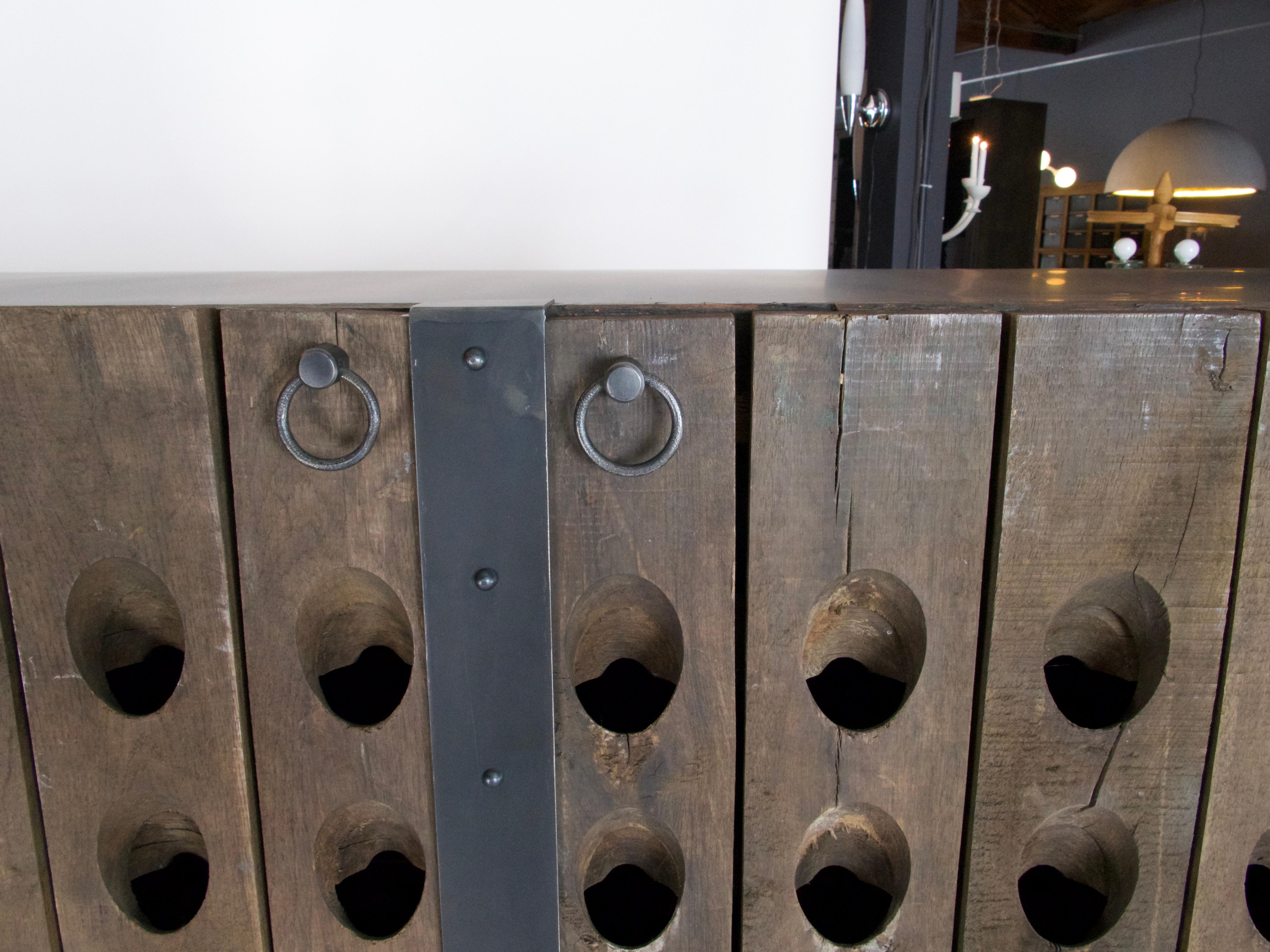 Champagne rack cabinet For Sale 3
