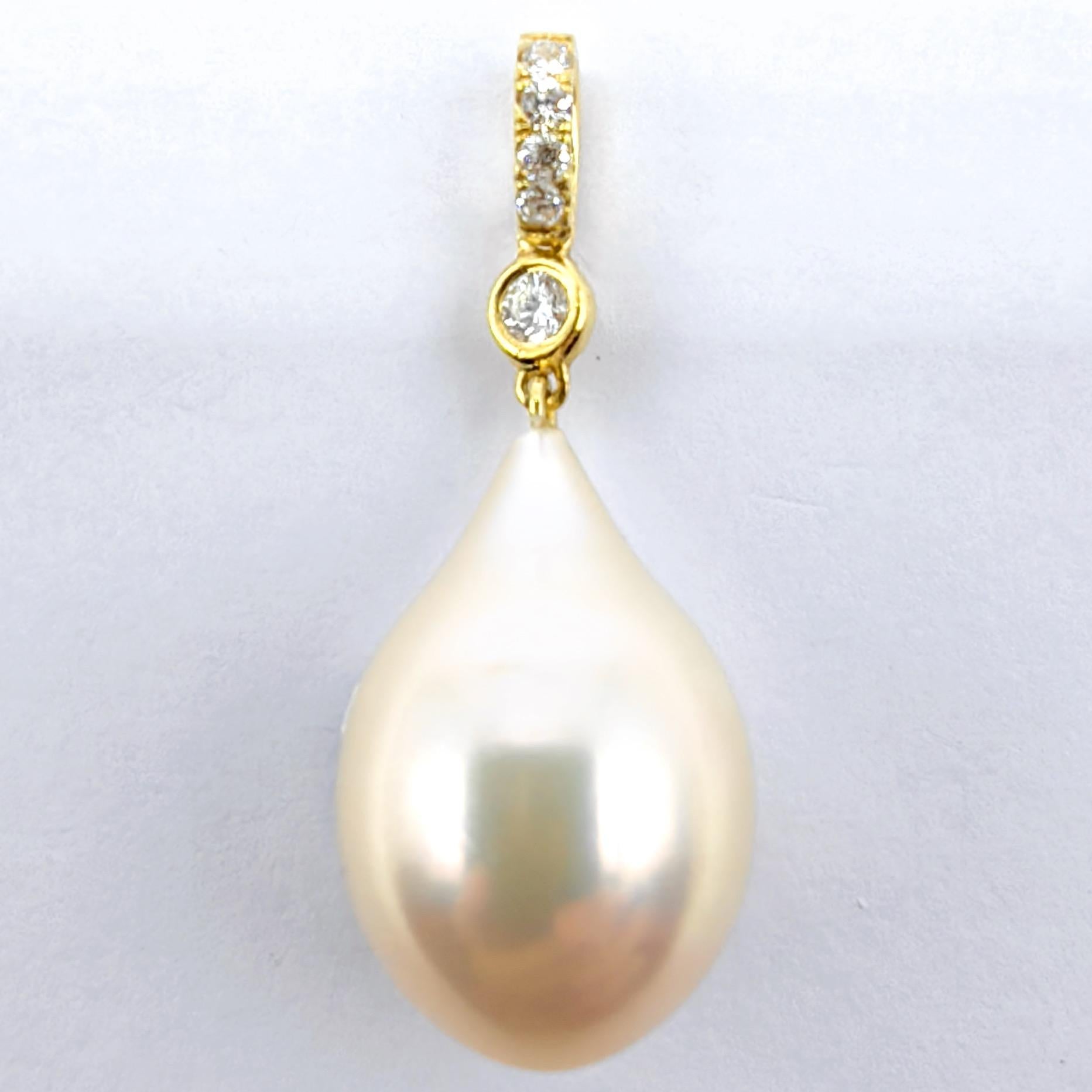 Champagne Teardrop Baroque Pearl Diamond Necklace & Earrings Set 18K Yellow Gold en vente 7