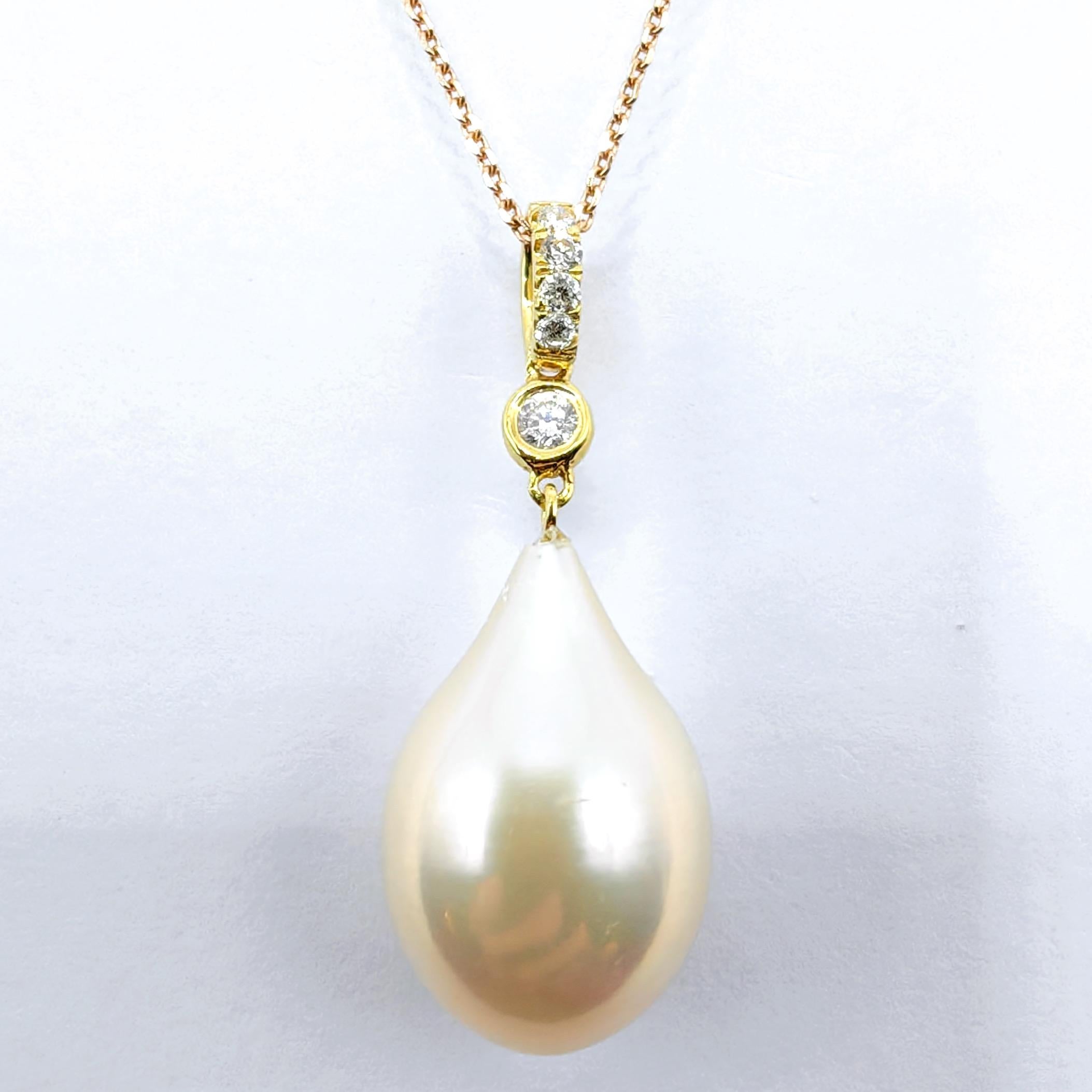 Champagne Teardrop Baroque Pearl Diamond Necklace & Earrings Set 18K Yellow Gold en vente 3