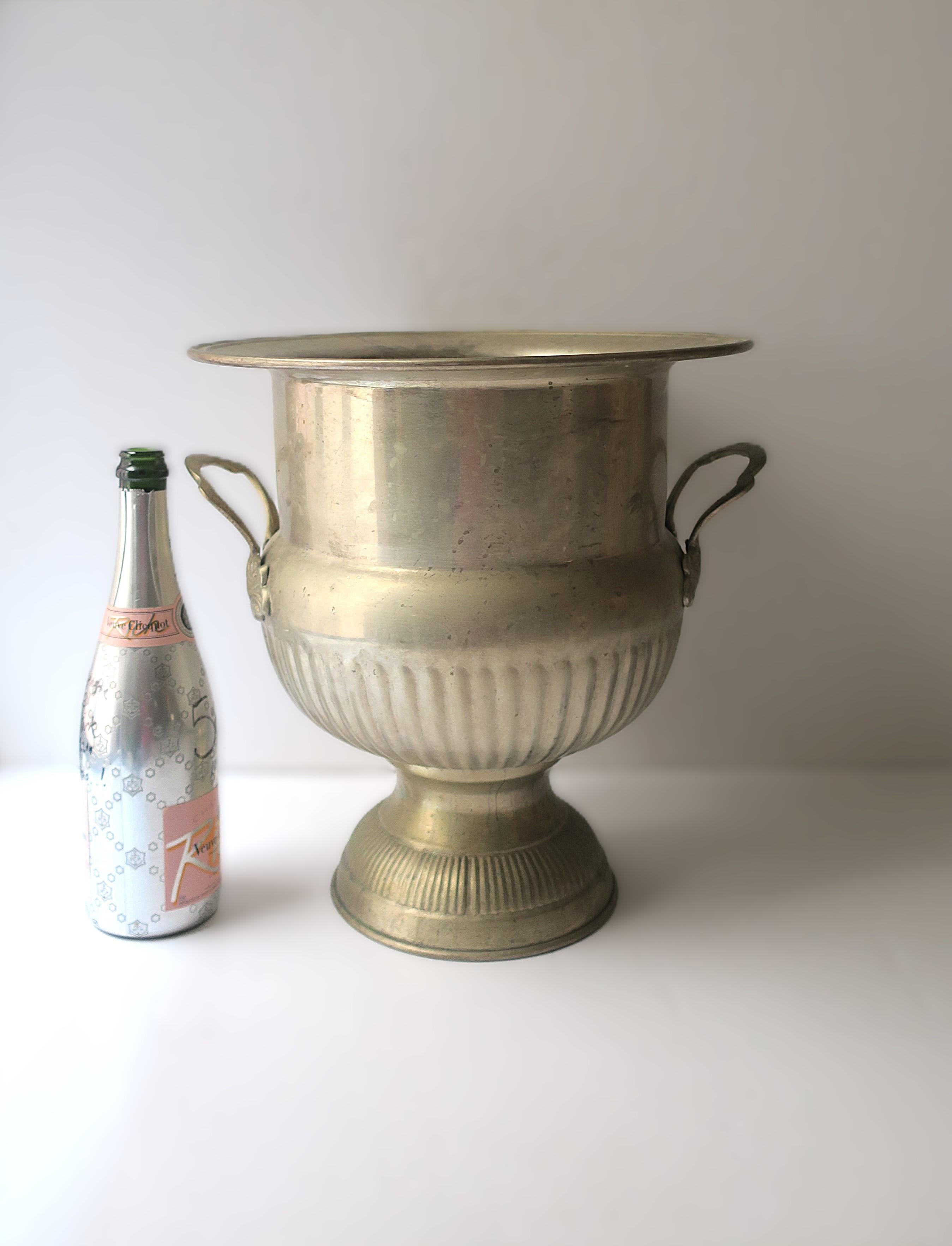 European Champagne Wine Cooler Ice Bucket, Large