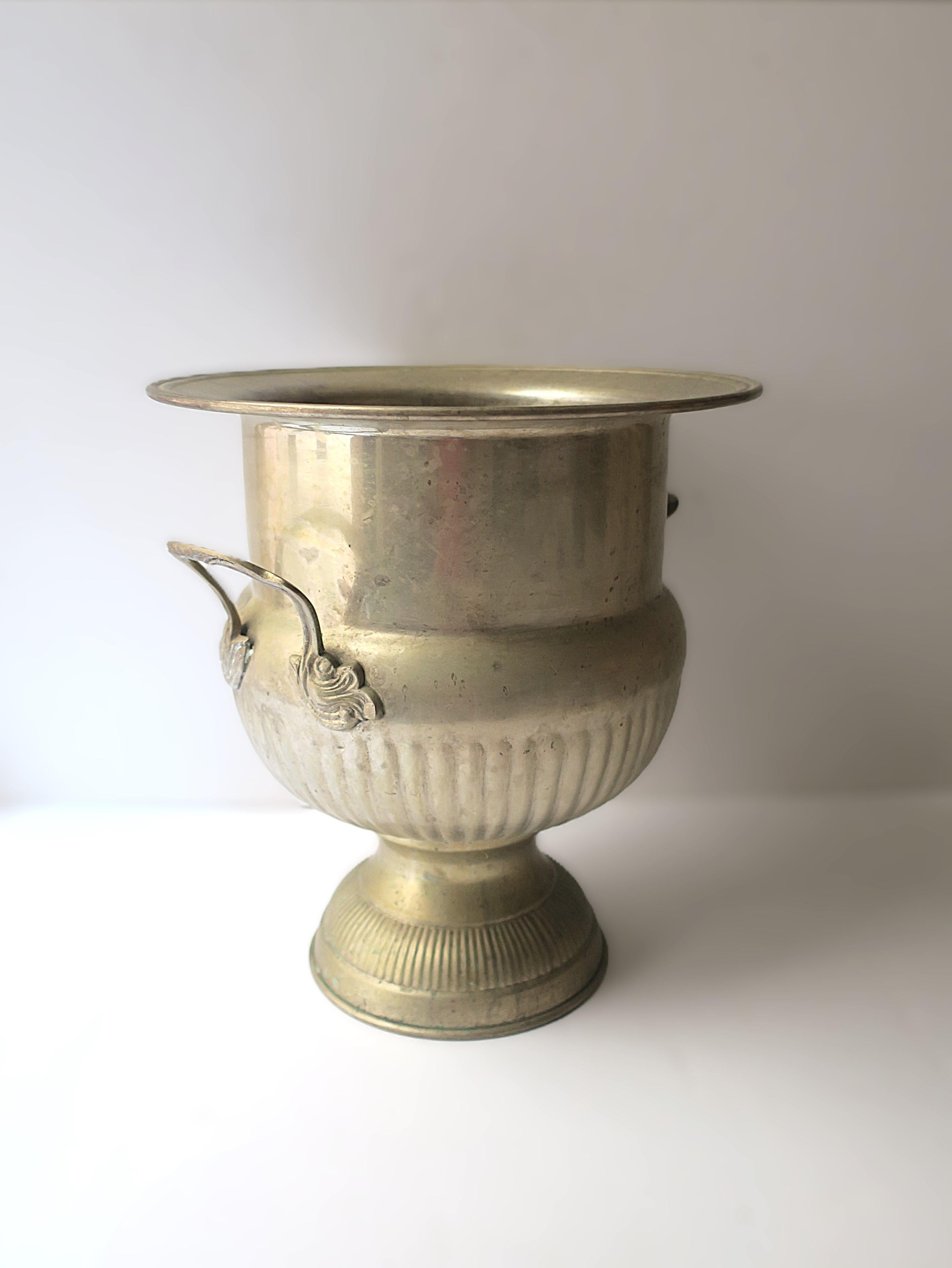 Champagne Wine Cooler Ice Bucket, Large 1