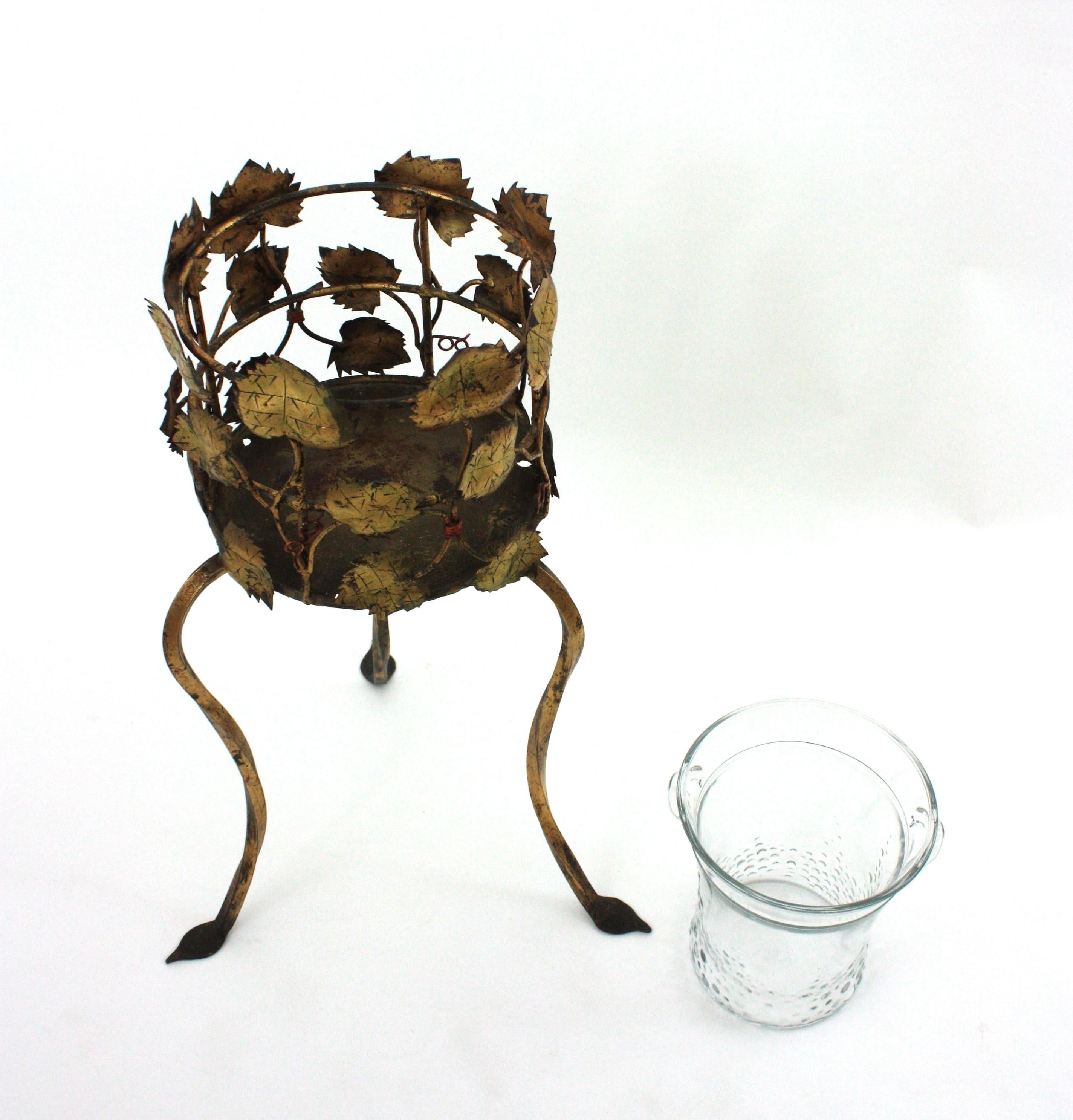 Champagne Wine Cooler Stand Ice Bucket / Drinks Stand, Foliage Design, Gilt Iron For Sale 4