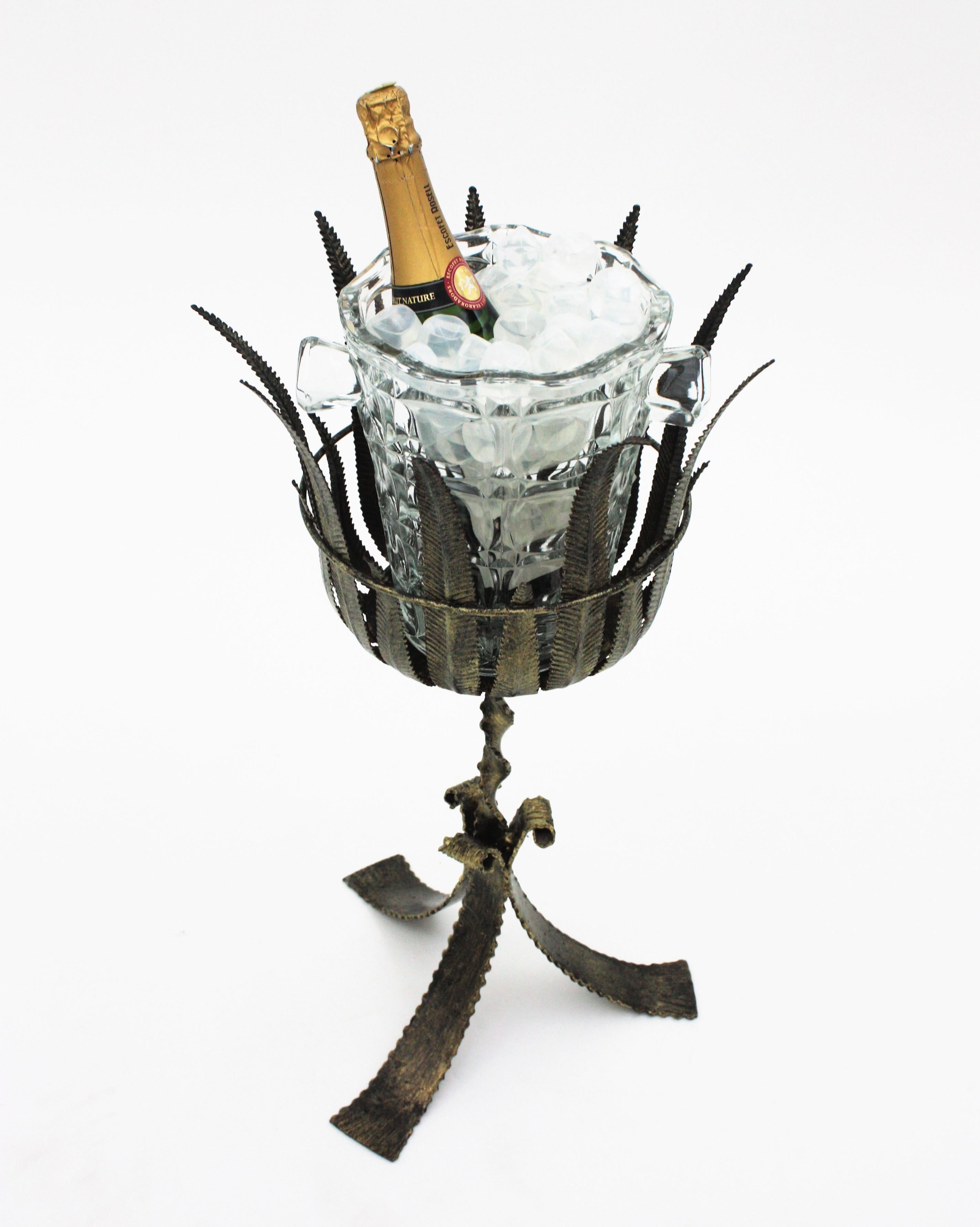 Champagner-/Weinkühlerständer/Eiskübel für Getränke aus vergoldetem Silber, Eisen und Glas (Vergoldet) im Angebot