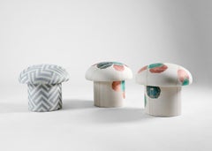 Champignon Mignon - Taille moyenne, tabouret rembourré en forme de champignon « Dedar » de Maison Gérard