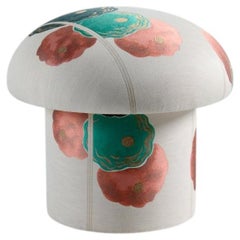 Champignon Mignon - Taille moyenne, tabouret rembourré en forme de champignon « Dedar » de Maison Gérard