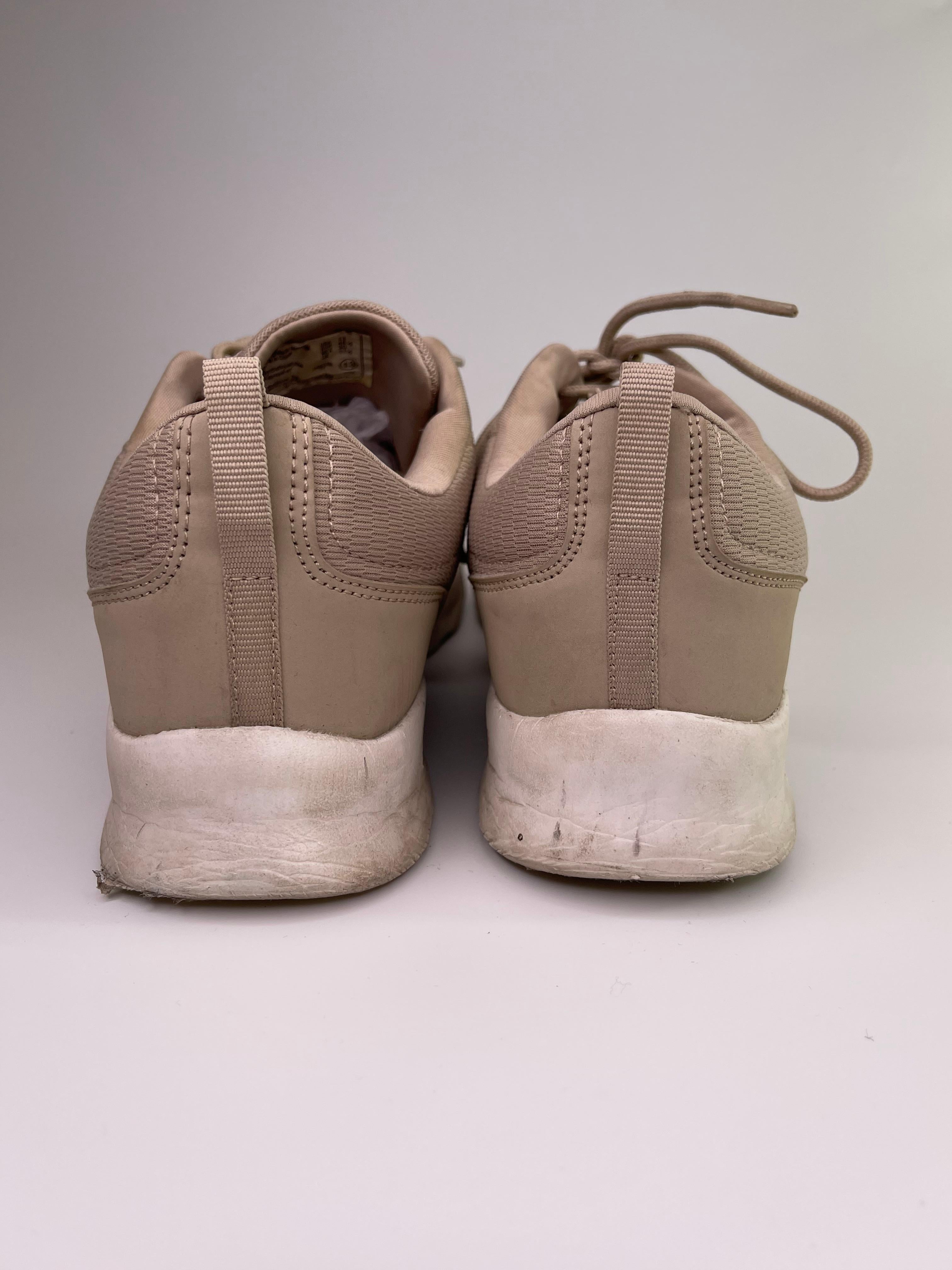 Beige Chaussures de tennis Champion Putty beige pour homme (13 US) en vente