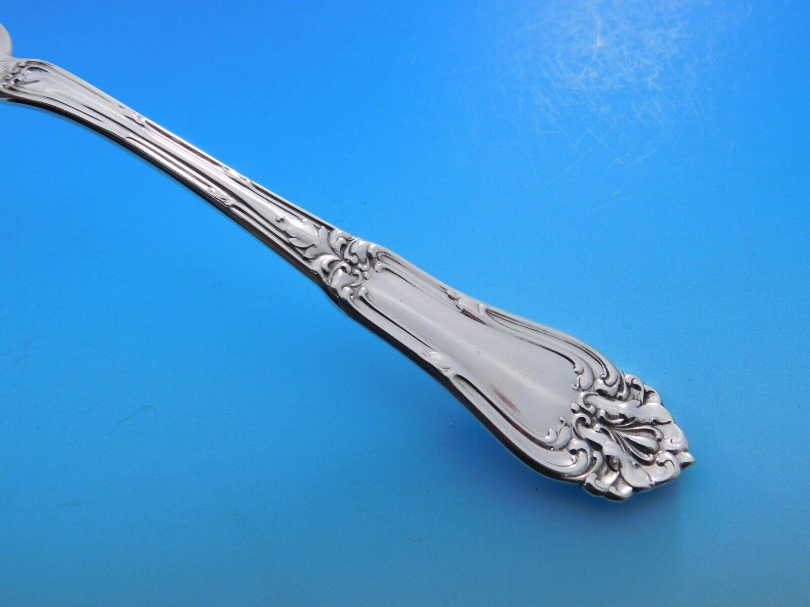 Champlain by Amston sterling silver Flatware set - 77 pieces.This set includes:

12 Knives, 9