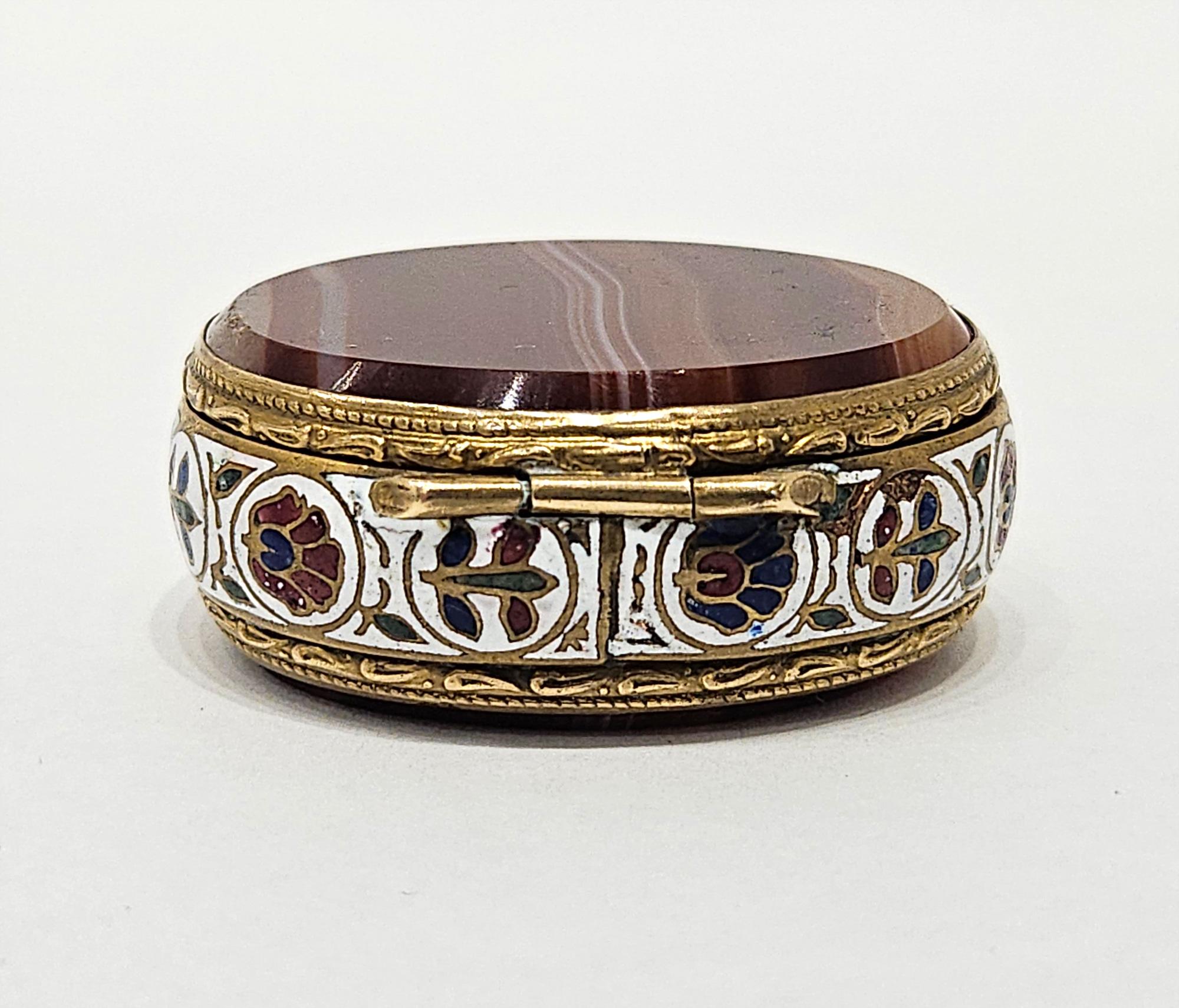 Champlevé Enamel & Agate Pill Box / Snuff Box, France c. 1880 For Sale 7
