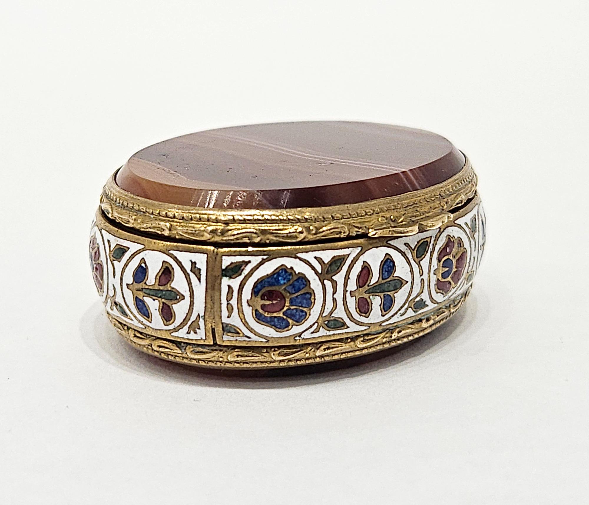 French Champlevé Enamel & Agate Pill Box / Snuff Box, France c. 1880 For Sale