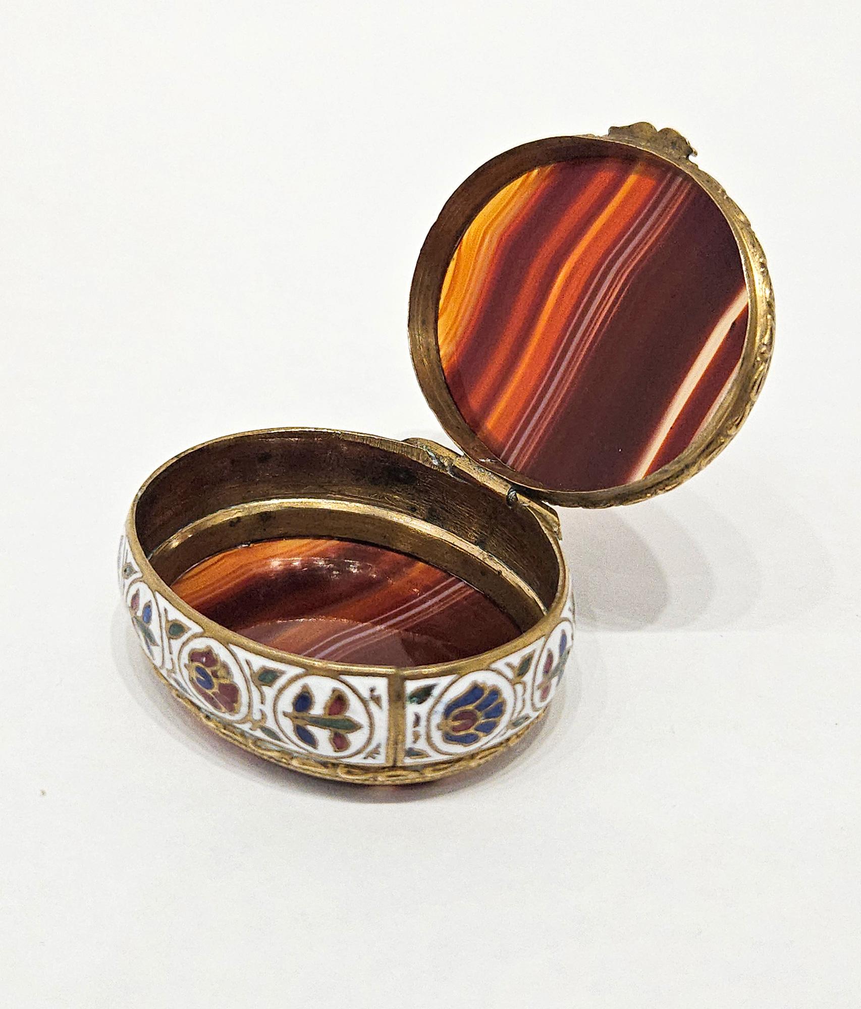 Champlevé Enamel & Agate Pill Box / Snuff Box, France c. 1880 For Sale 3