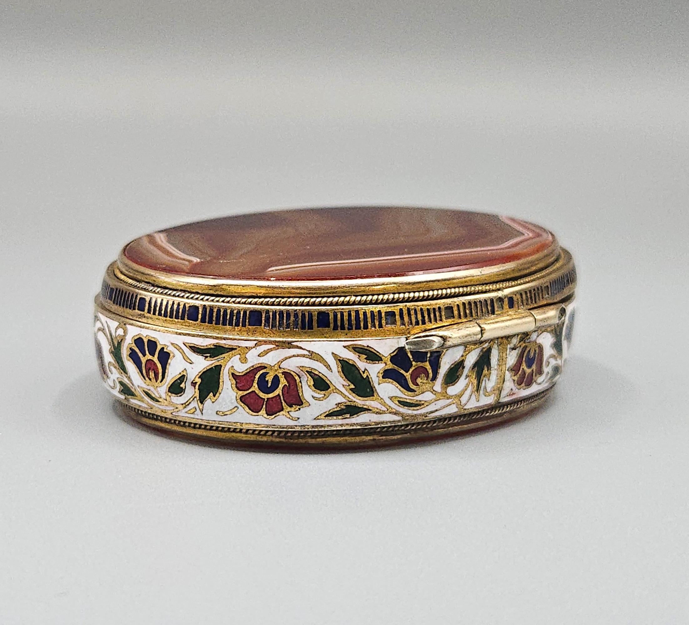 Champlevé Enamel & Double Sided Agate Snuff Box / Bonbonnière, France c. 1880 For Sale 10