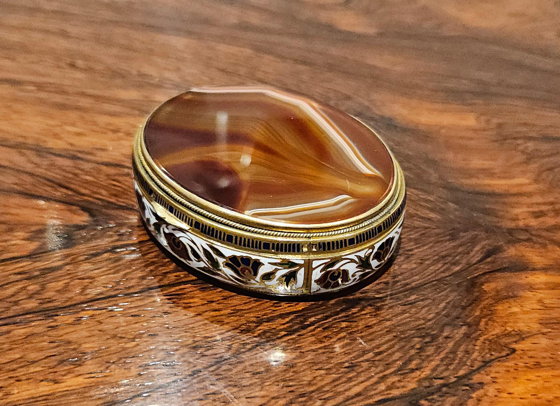 Victorian Champlevé Enamel & Double Sided Agate Snuff Box / Bonbonnière, France c. 1880 For Sale