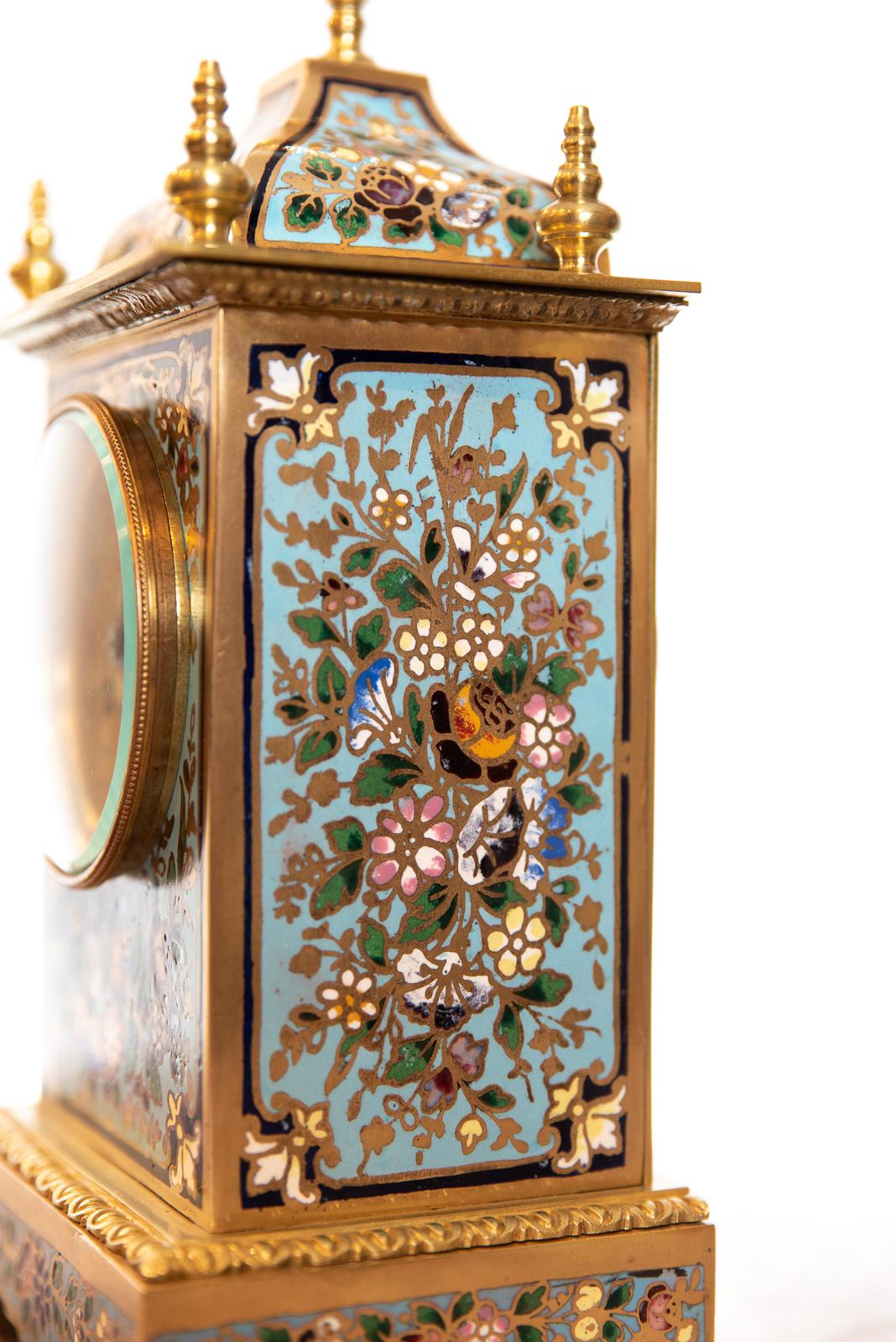 Champlevé Enamel Mantle Clock Made in Paris, France, circa 1875 In Good Condition For Sale In Cheltenham, GB