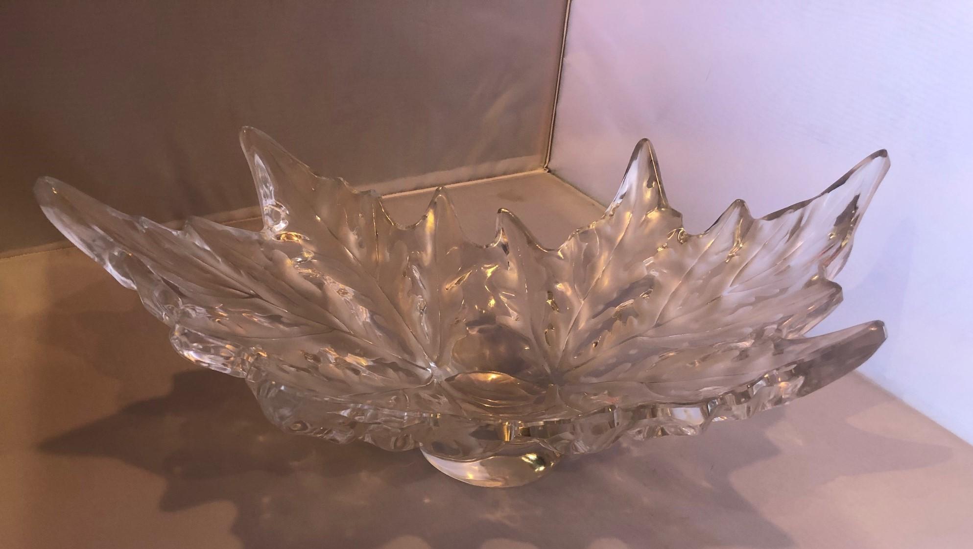 Cuenco de cristal Champs-Élysées de Lalique Cristal