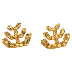 Chan Earrings Studs in 14k Yellow Gold