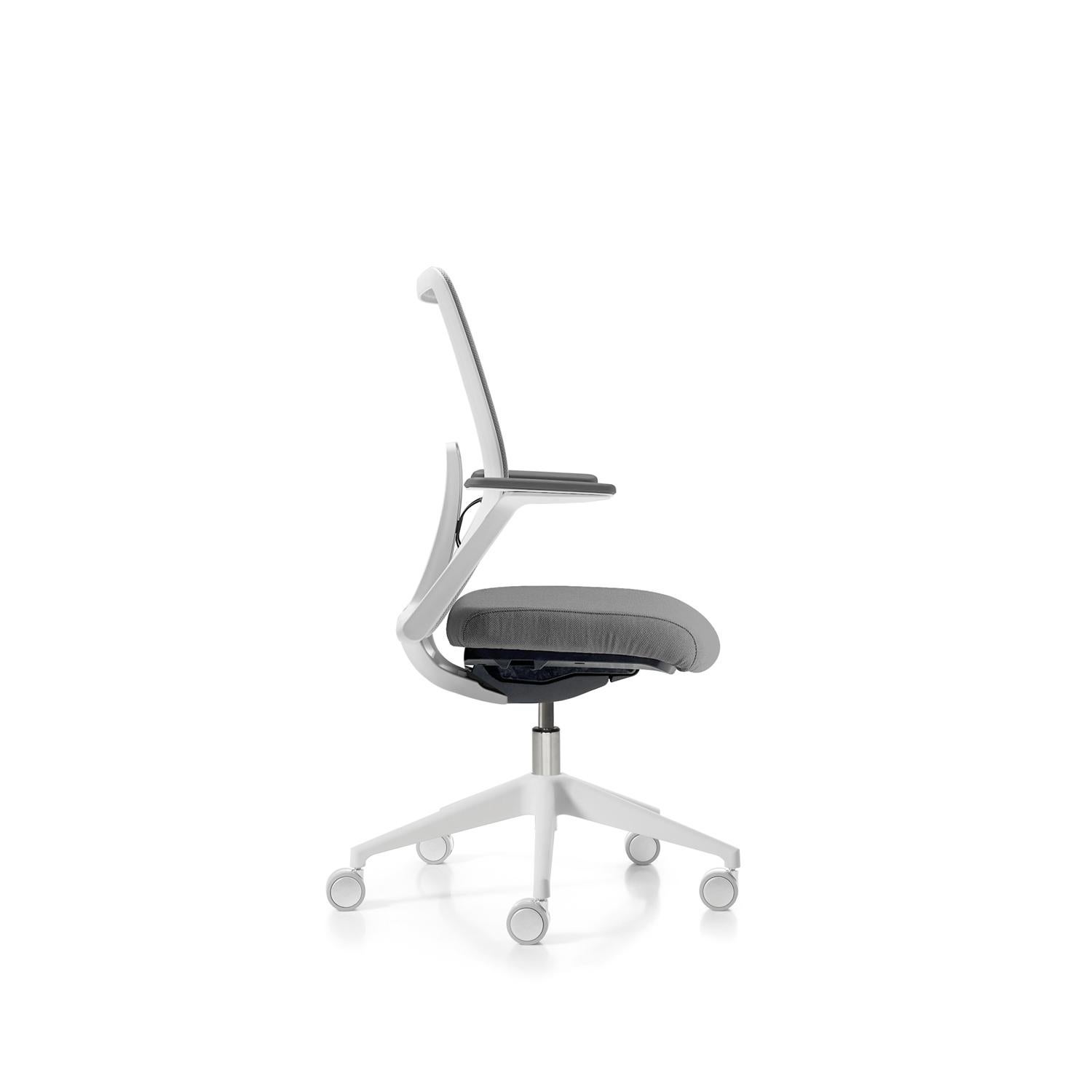 Chance Plastic Net Armchair In Mesh & Upholstery by Quinti Sedute For Sale 1