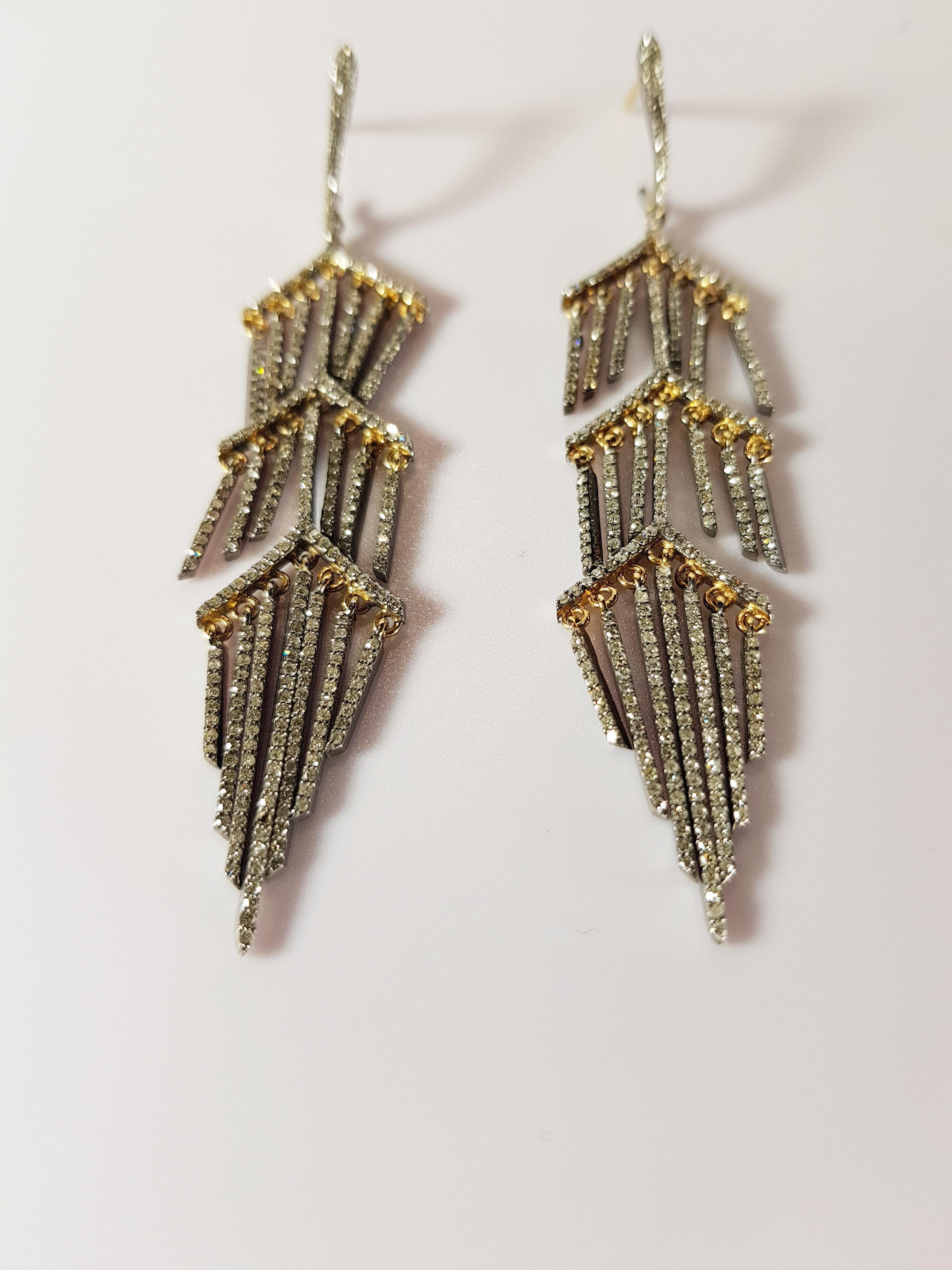 Contemporary Chandelier 14 Karat Gold and Silver Earrings with Diamonds For Sale