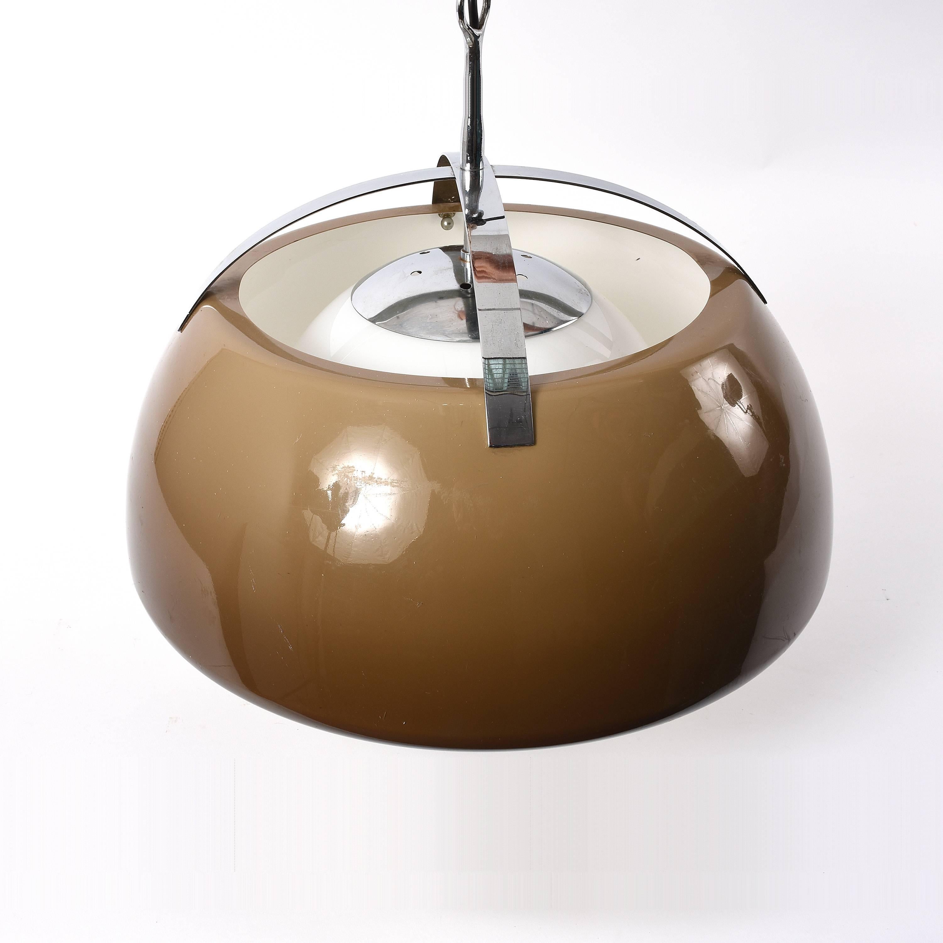 Large Italian 1970s chandelier shaded brown plastic, inside a white glass ball, steel finish. Measure: diameter 25.6 inches.