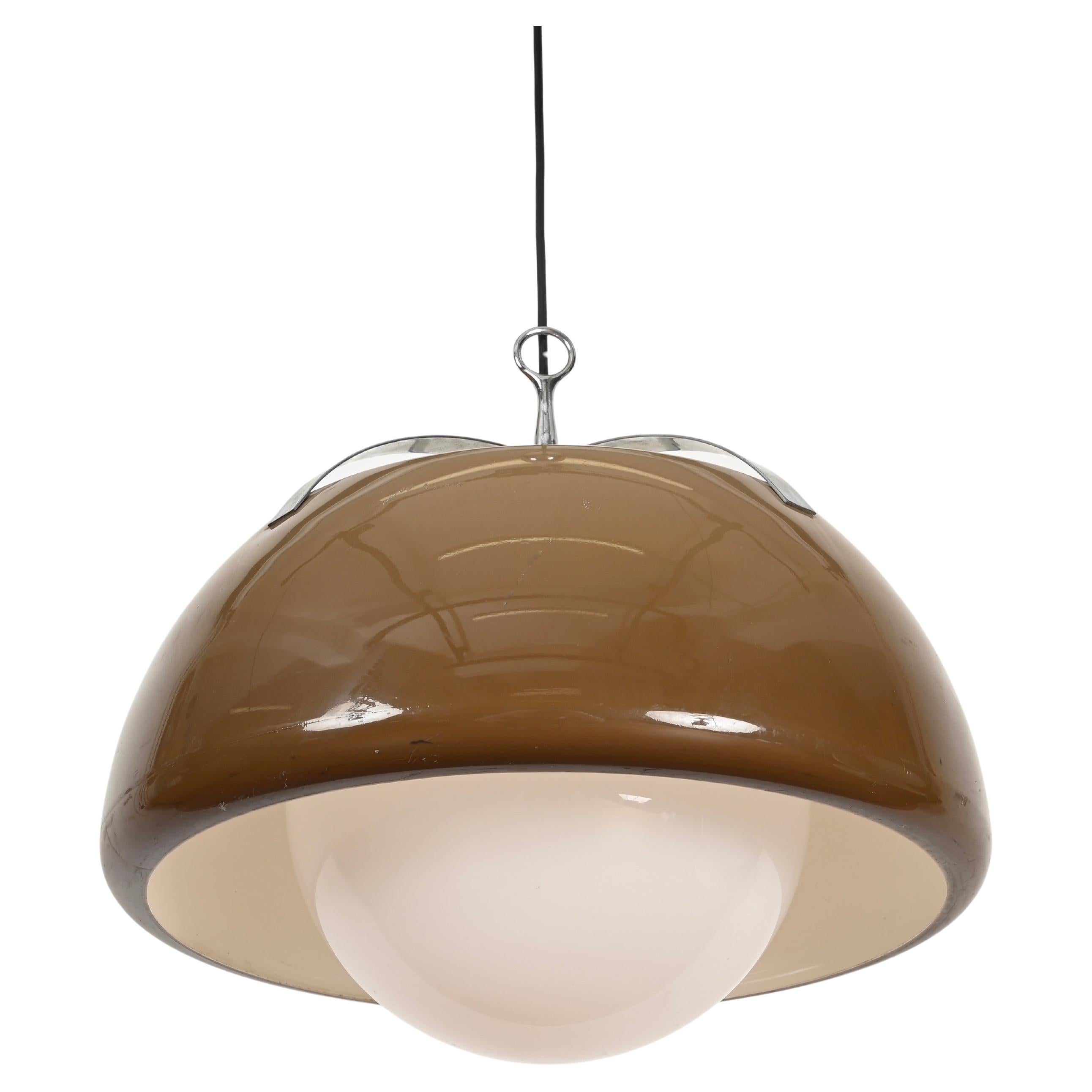 Iconic pendant lamp designed by Vico Magistretti for Artemide, model 