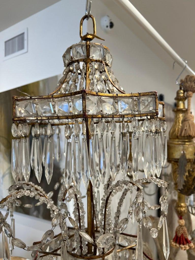 European 19th Century Italian 8 Light Crystal and Gilded Metal Antique Chandelier For Sale
