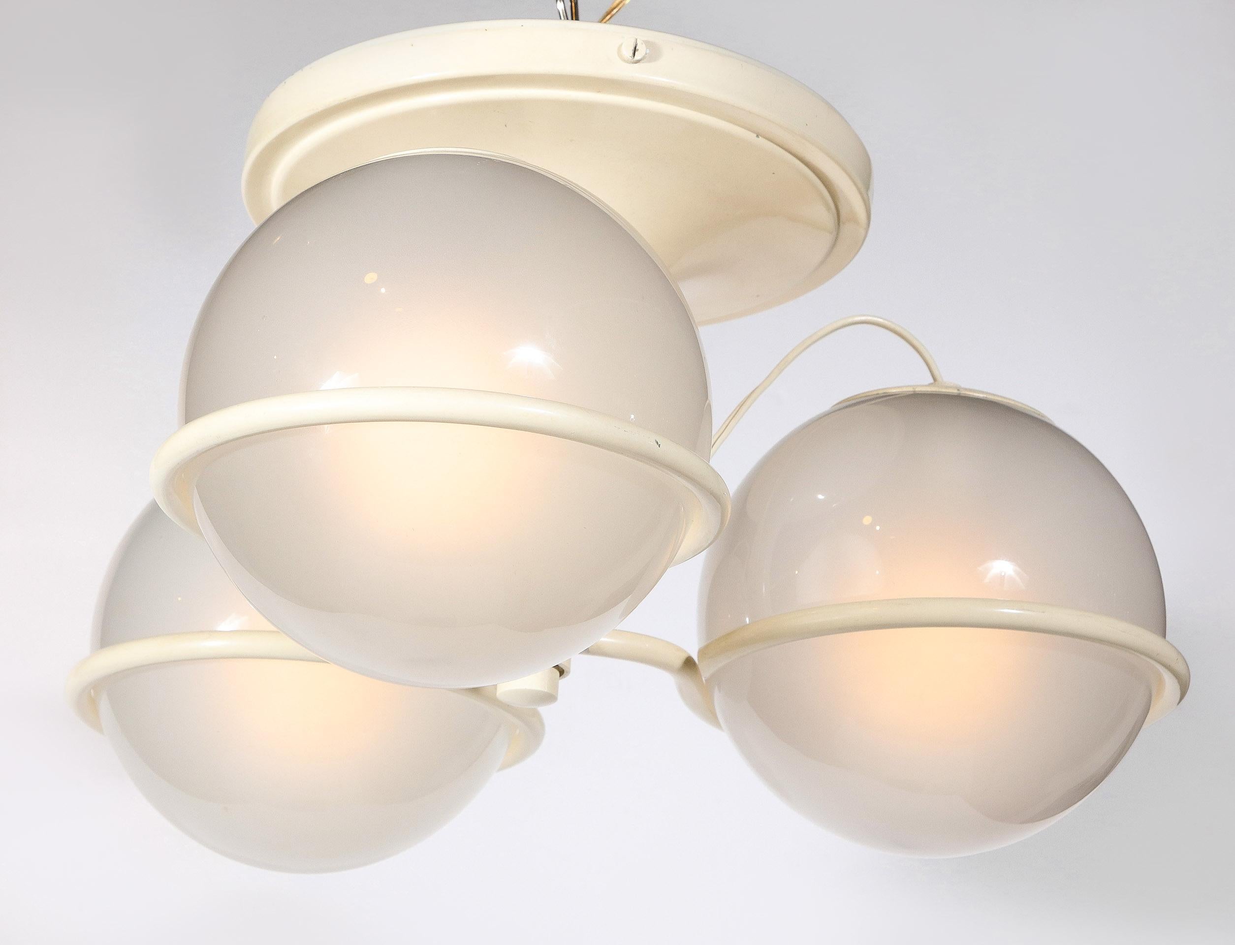 20th Century Chandelier #2042/3 by Gino Sarfatti for Arteluce For Sale