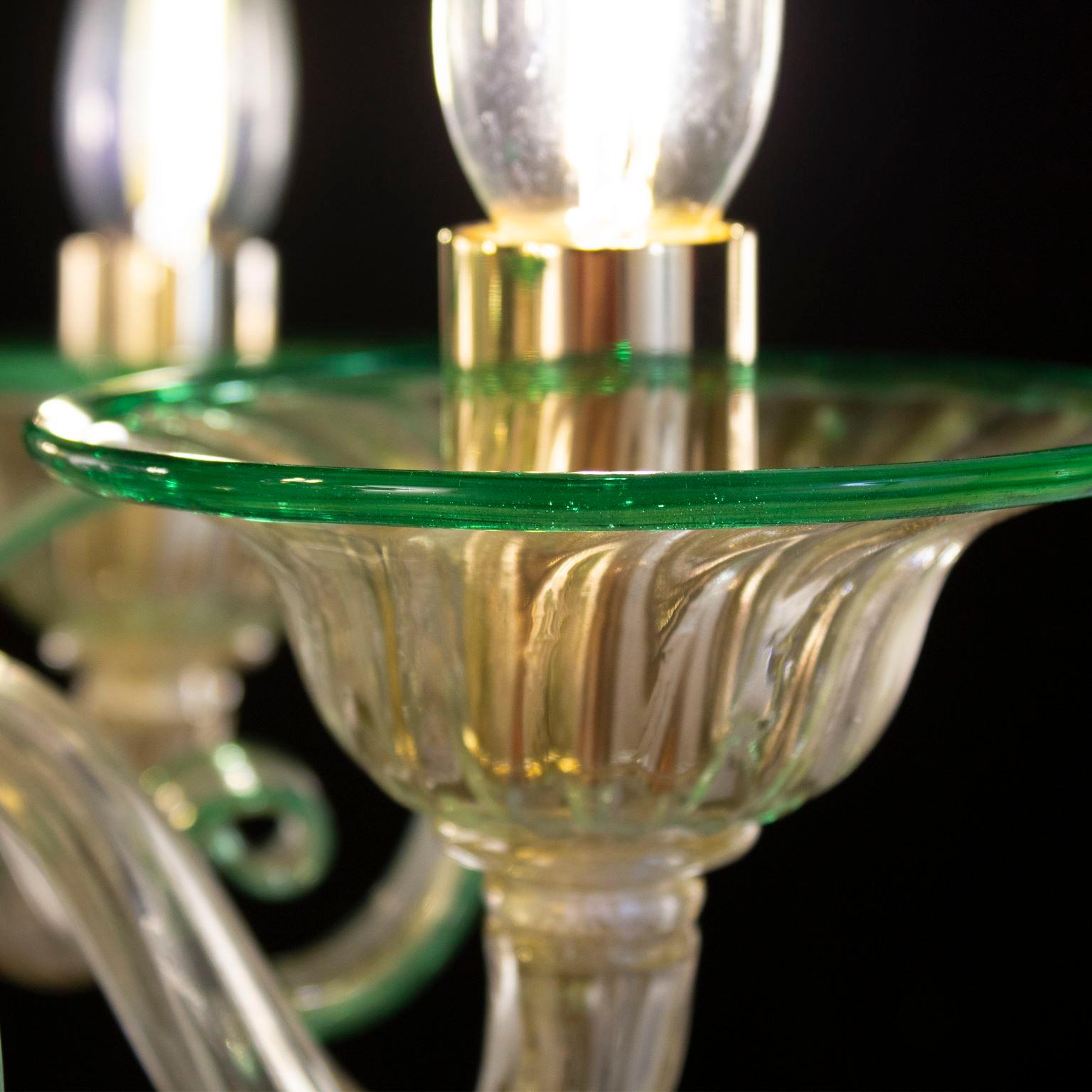 XXIe siècle et contemporain Lustre à 5 bras en verre de Murano artistique vert feuille d'or par Multiforme en vente