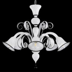 Lustre à 5 bras en verre de Murano blanc, détails noirs par Multiforme