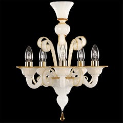 Lustre à 5 bras Capriccio en verre de Murano de soie et or blanc par Multiforme, en stock