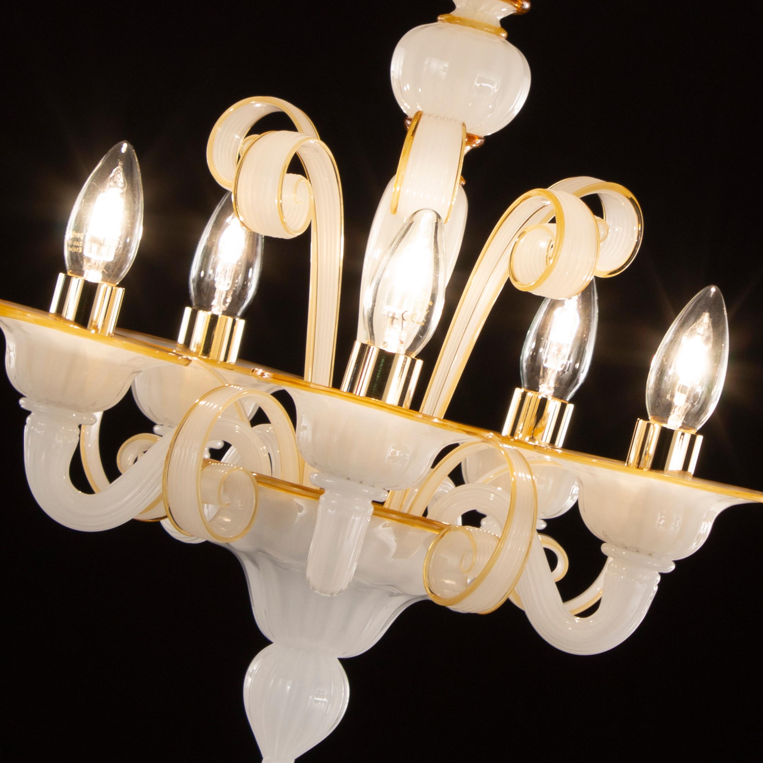Other Chandelier 5 Arms White Silk-Gold Murano Glass Capriccio by Multiforme in Stock  For Sale