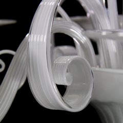 Kronleuchter mit 6 Armen aus weißem mundgeblasenem künstlerischem Muranoglas von Multiforme