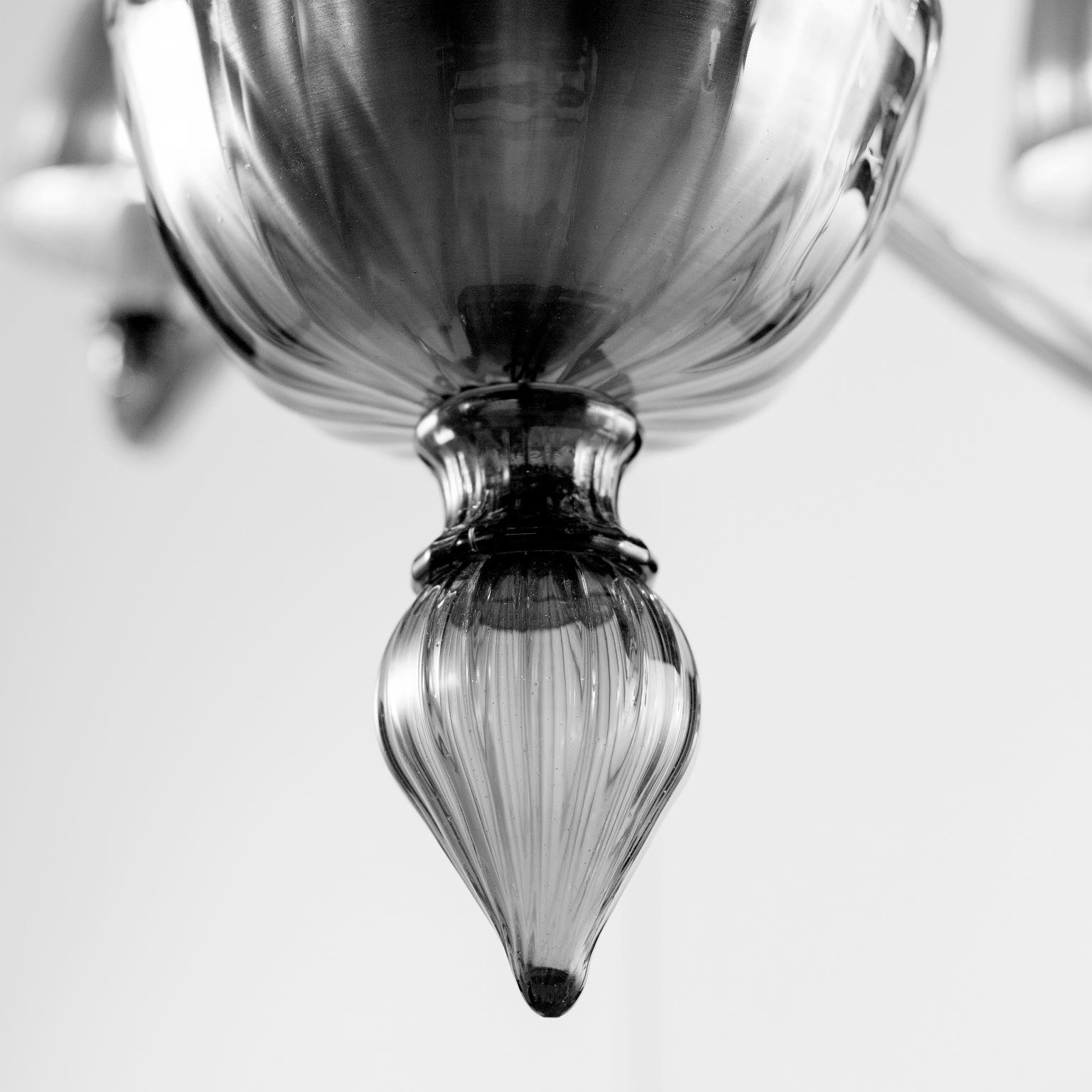 Other Chandelier 18 Arms Dark Grey Murano Glass Grey Lampshades by Multiforme in stock For Sale