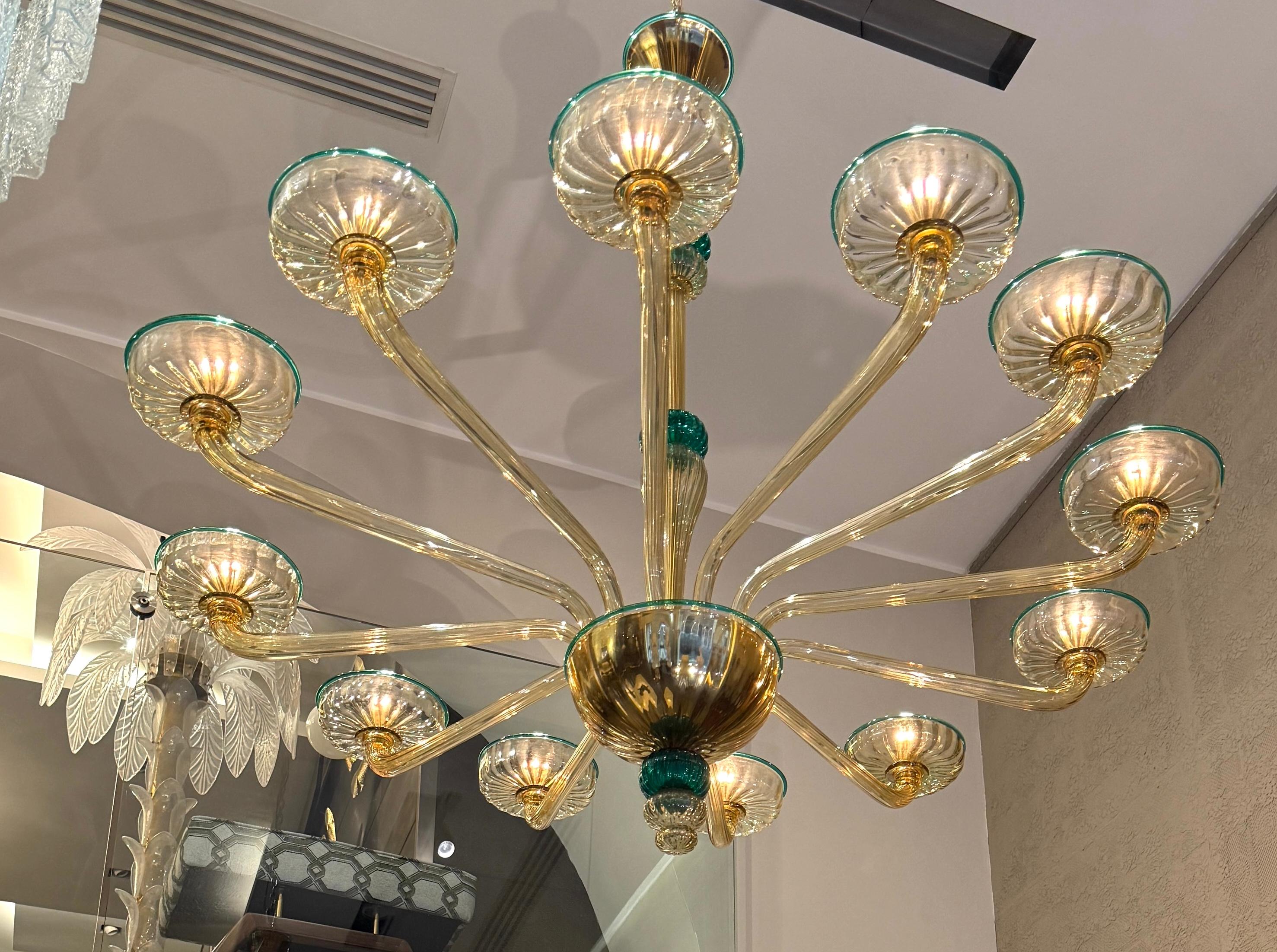 Lampadario Ambra e Smeraldo in vetro soffiato a mano, attribuito a Venini, circa anni '70 in vendita 7