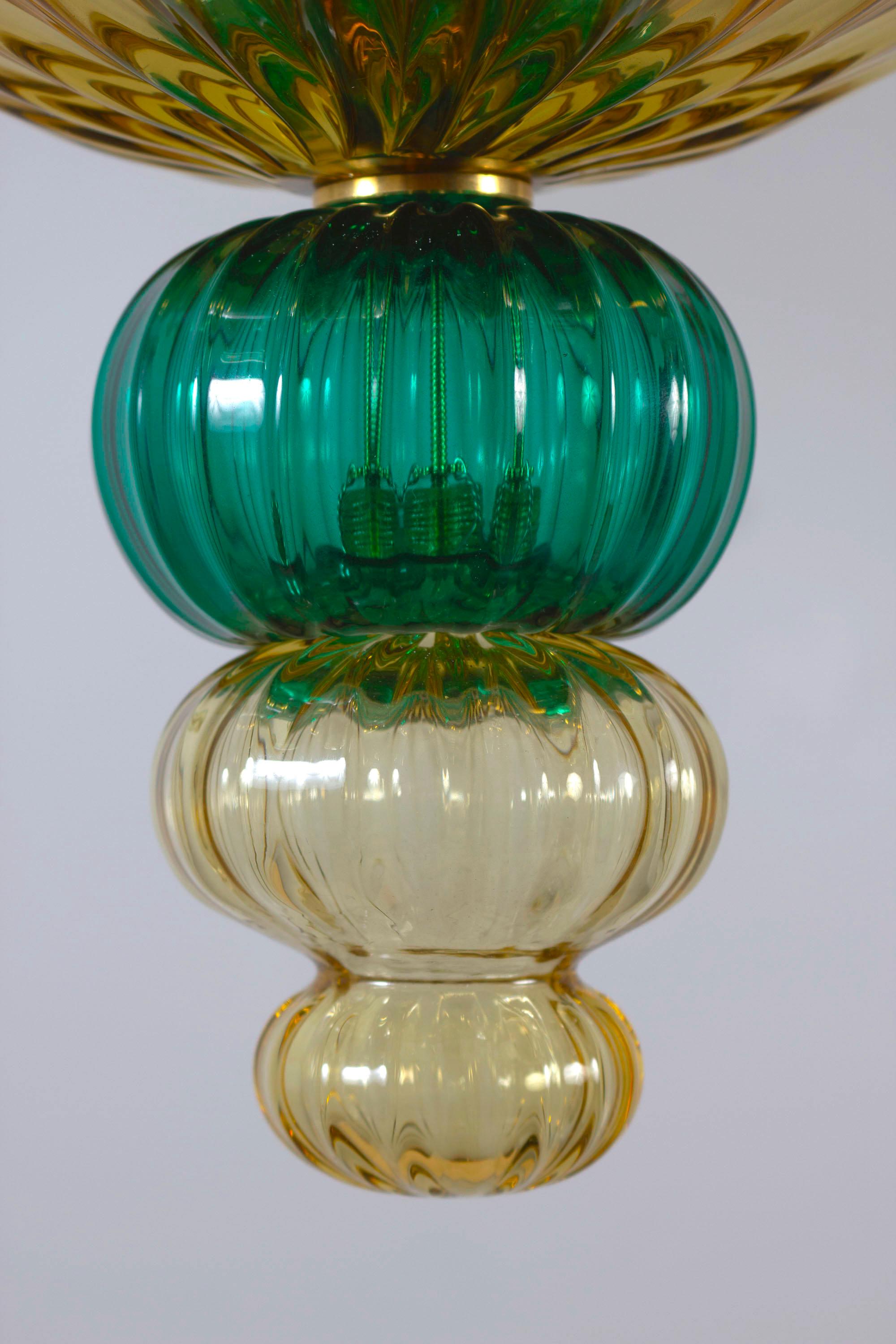 Chandelier Amber and Emerald Hand Blown Glass, attributed to Venini, circa 1970s For Sale 3