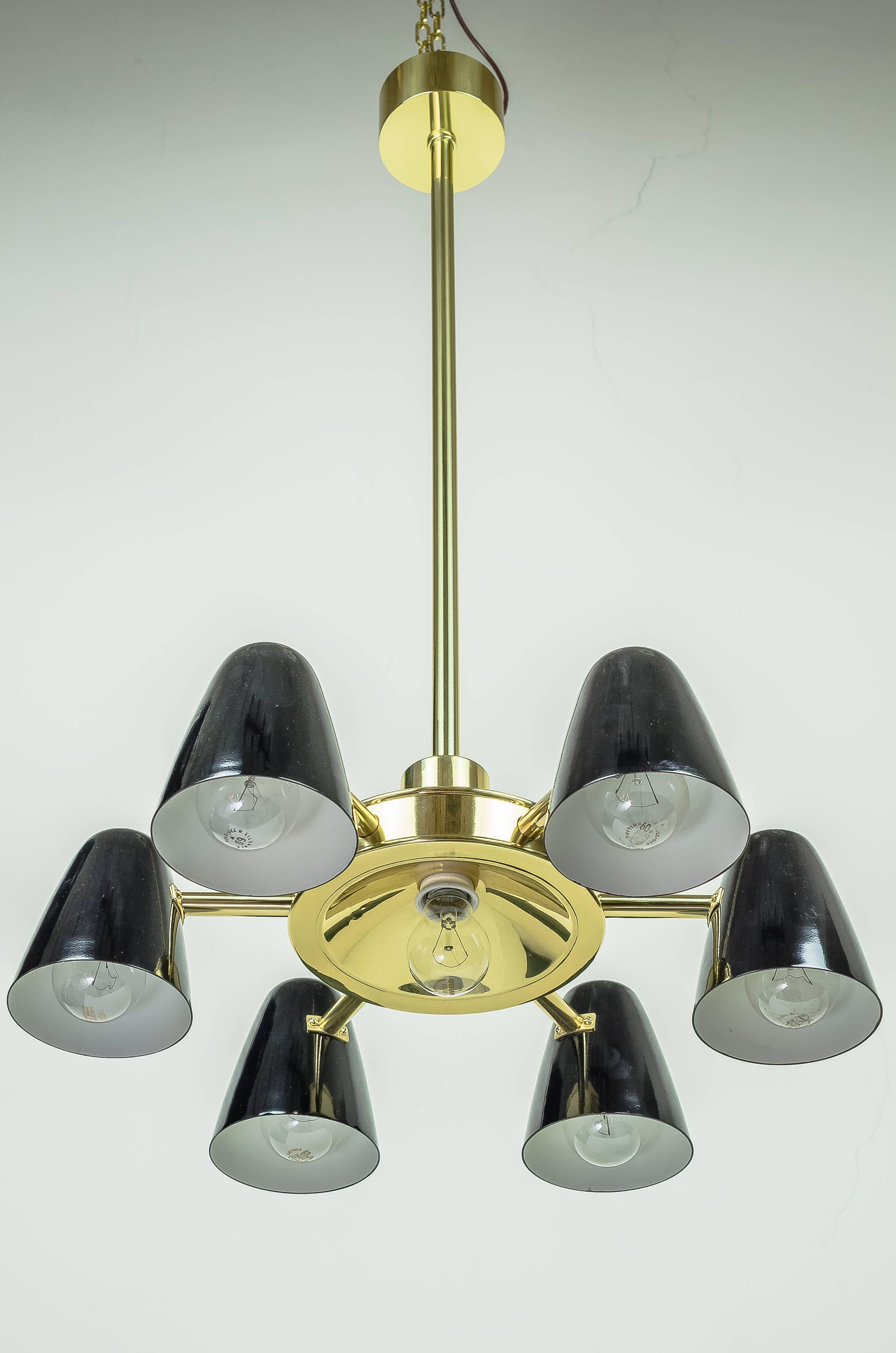 Chandelier circa 1958 in the style of Stilnovo.
Brass polished and stove enamelled.
Aluminium blackened.
Priced and sell per piece.
We have a third one but a little bit smaller in diameter.
