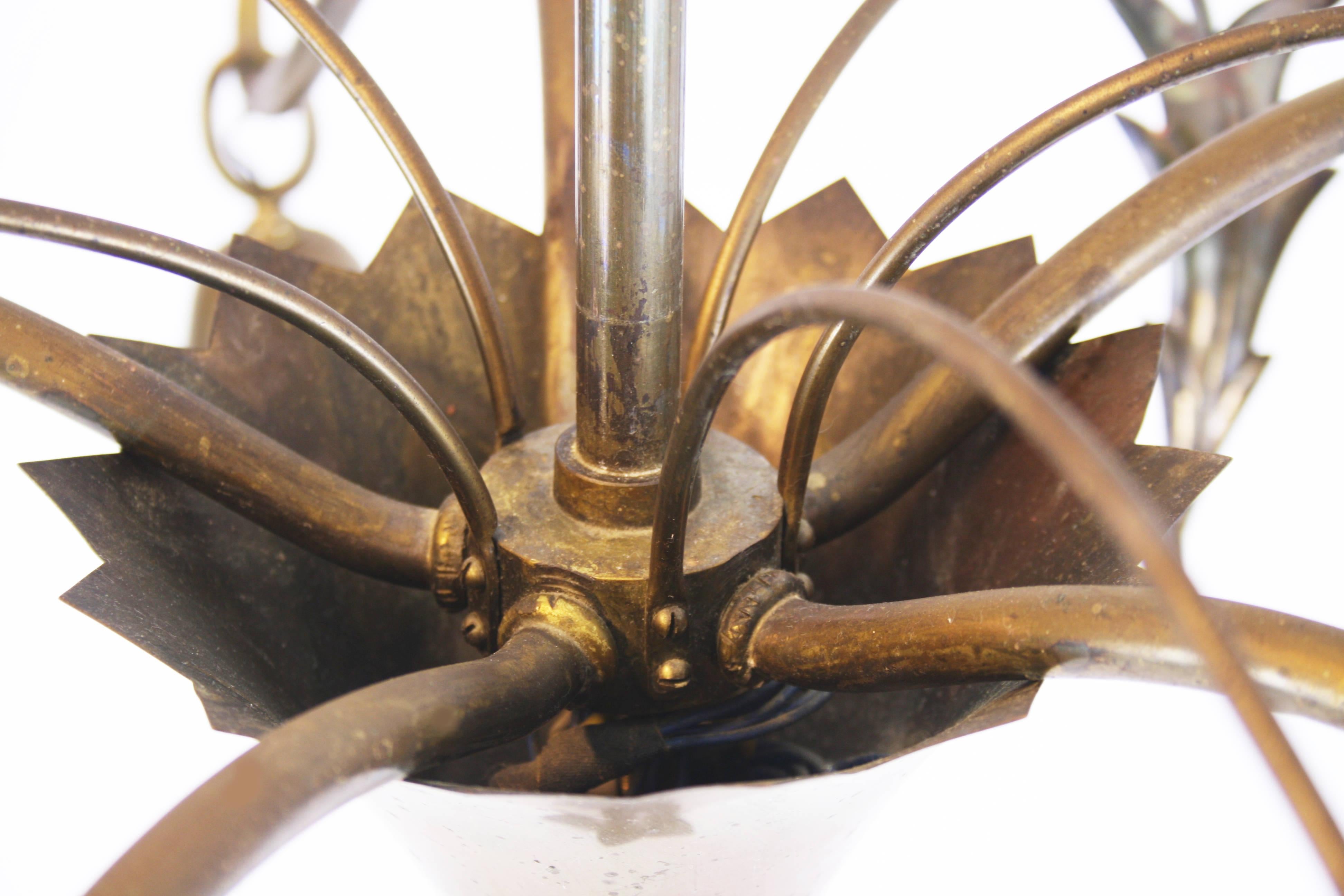 Austriaco Lampadario in ottone alla maniera di Dagobert Peche Wiener Werkstätte, Austria 1910 in vendita