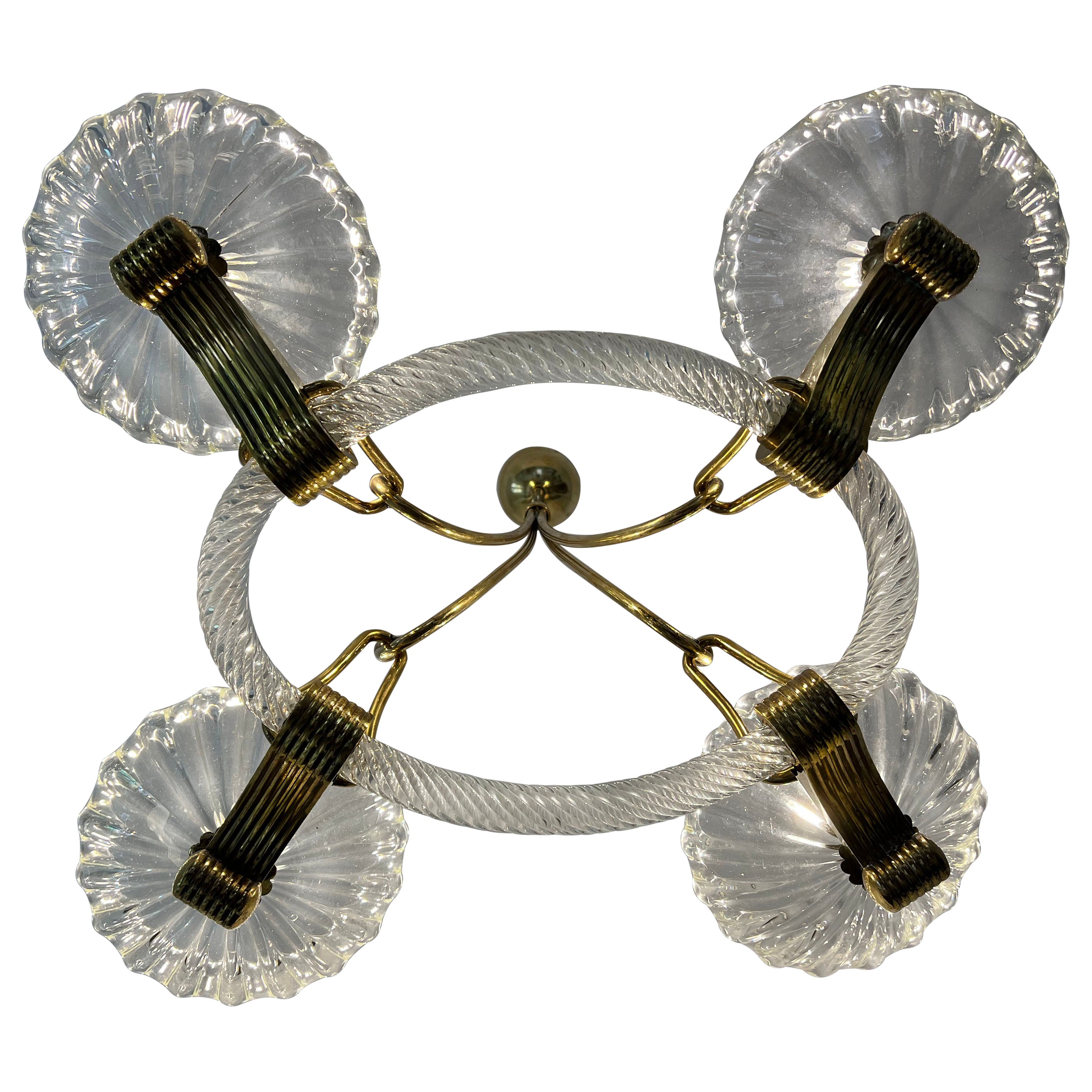 An extremely delicate and elegant chandelier by the famous Murano factory Barovier & Toso. Placed the center of the room, a light sculpture gives the space a magical aura.

Light bulbs: Four-light bulbs, E27 dimension (not included).
 