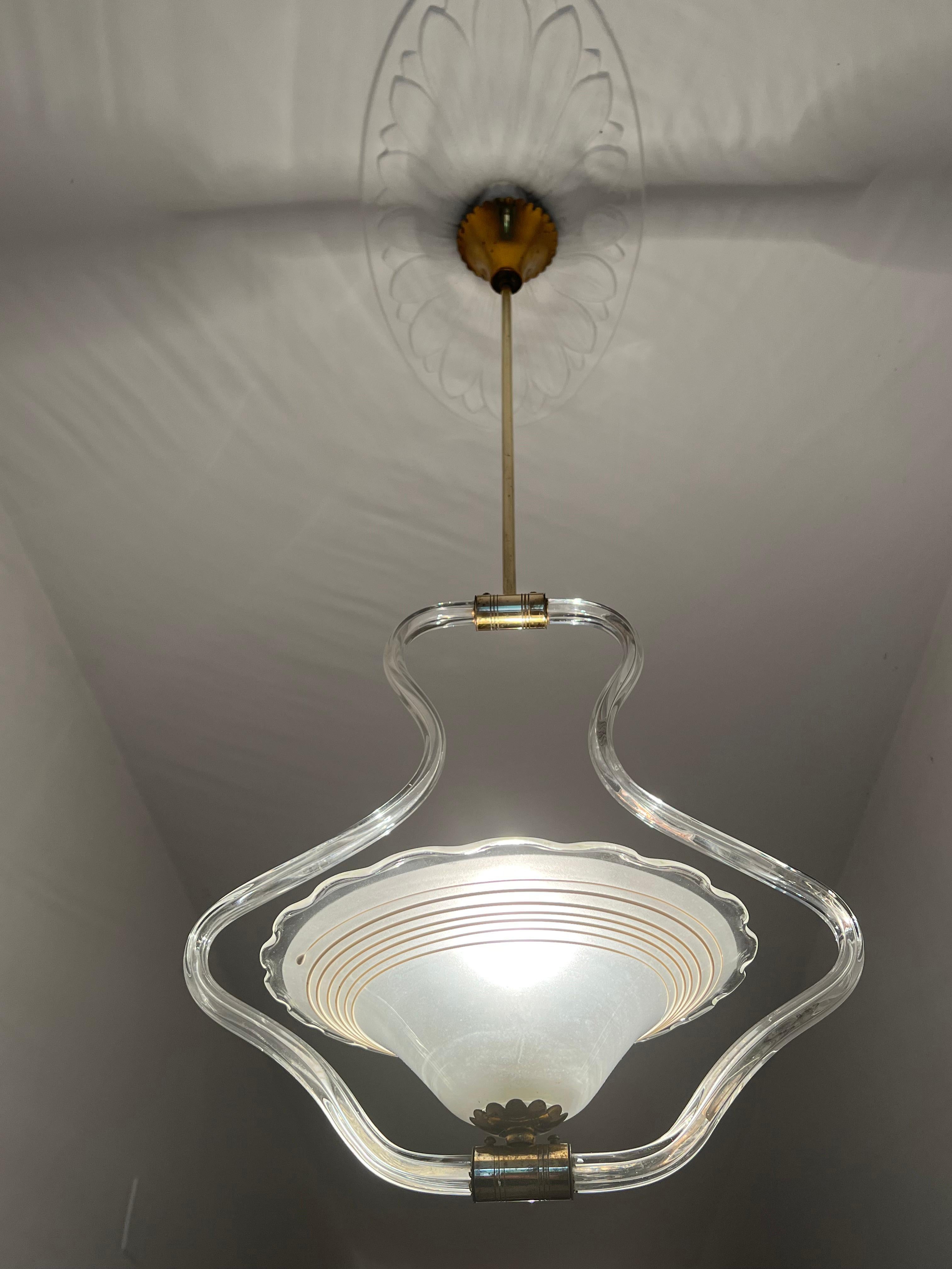 Wonderful chandelier by Barovier&Toso, 1950s. Piece of exquisite quality.
