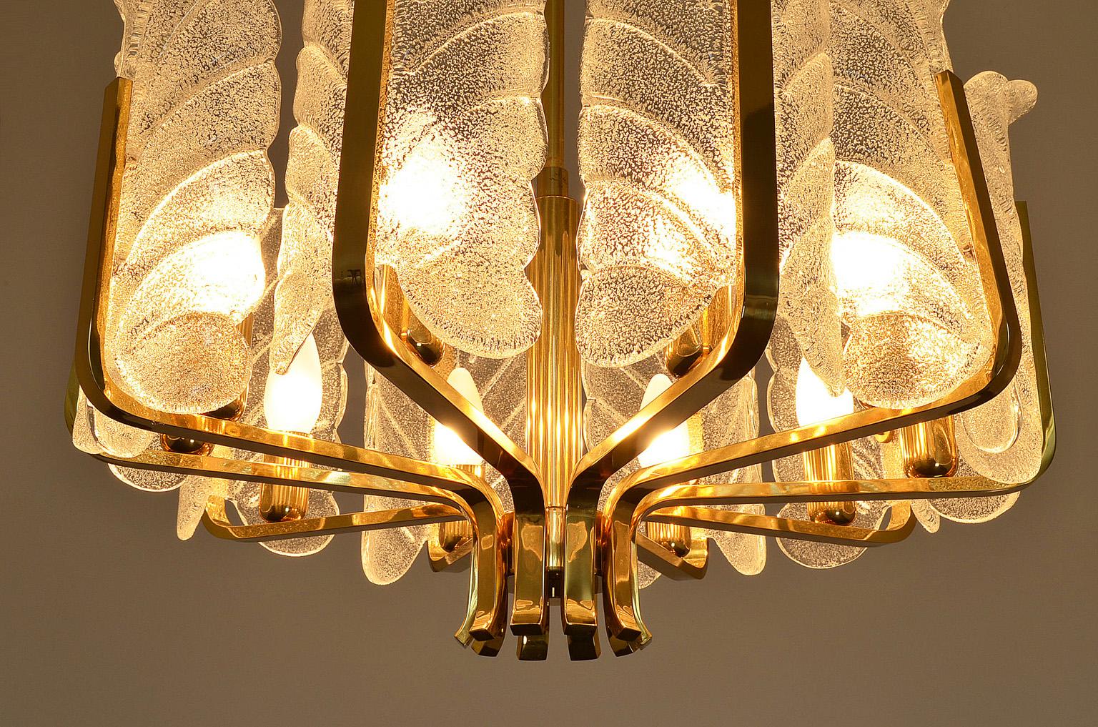 Chandelier by Carl Fagerlund for Orrefors 1960s Gold Brass Glass Acanthus Leaves (Mitte des 20. Jahrhunderts) im Angebot