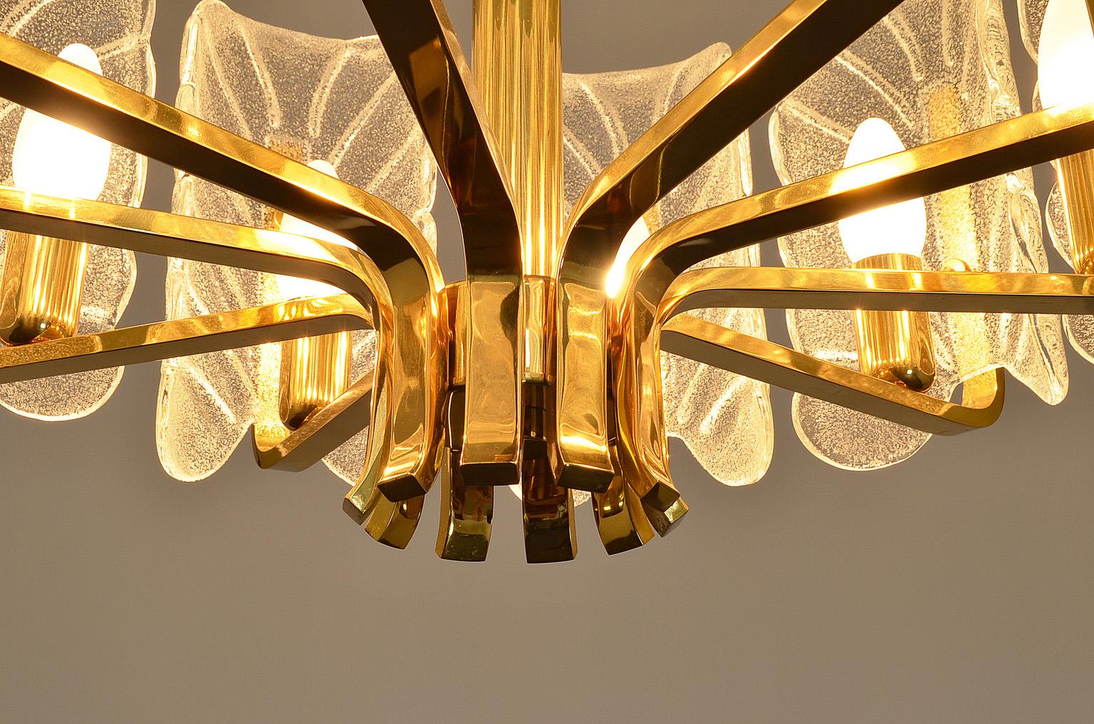 Chandelier by Carl Fagerlund for Orrefors 1960s Gold Brass Glass Acanthus Leaves im Angebot 1