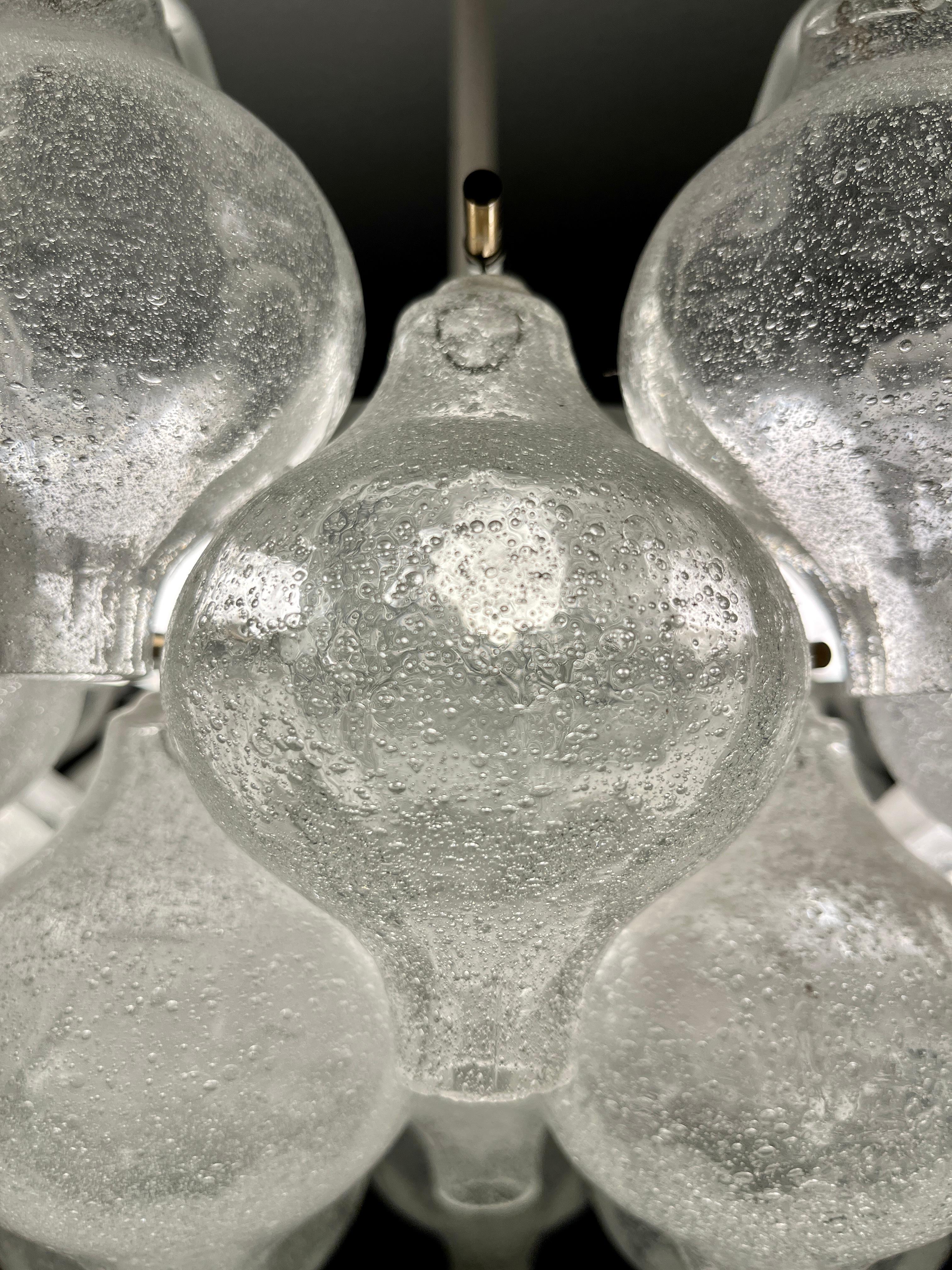 Lampadario di J.T. Kalmar negli anni '60, modello 