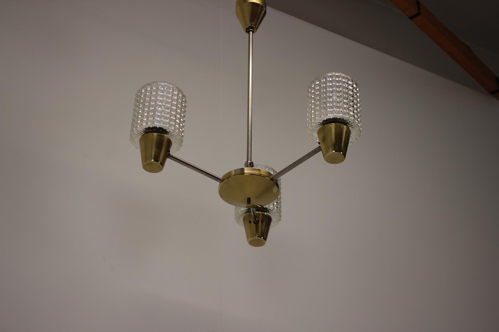 Lampadario di Kamenicky Senov, anni '70, Cecoslovacchia in vendita 4