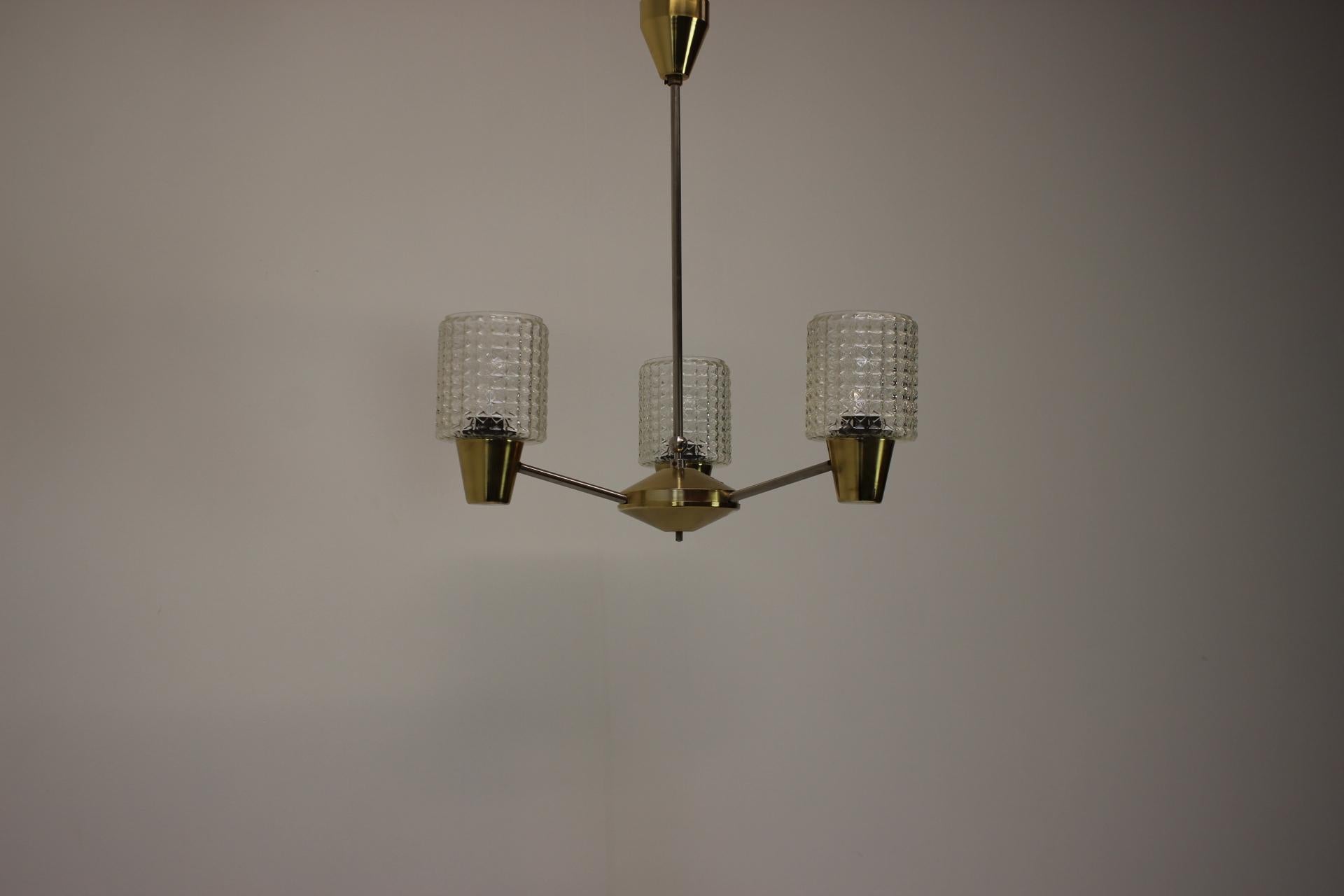 Lampadario di Kamenicky Senov, anni '70, Cecoslovacchia in vendita 3