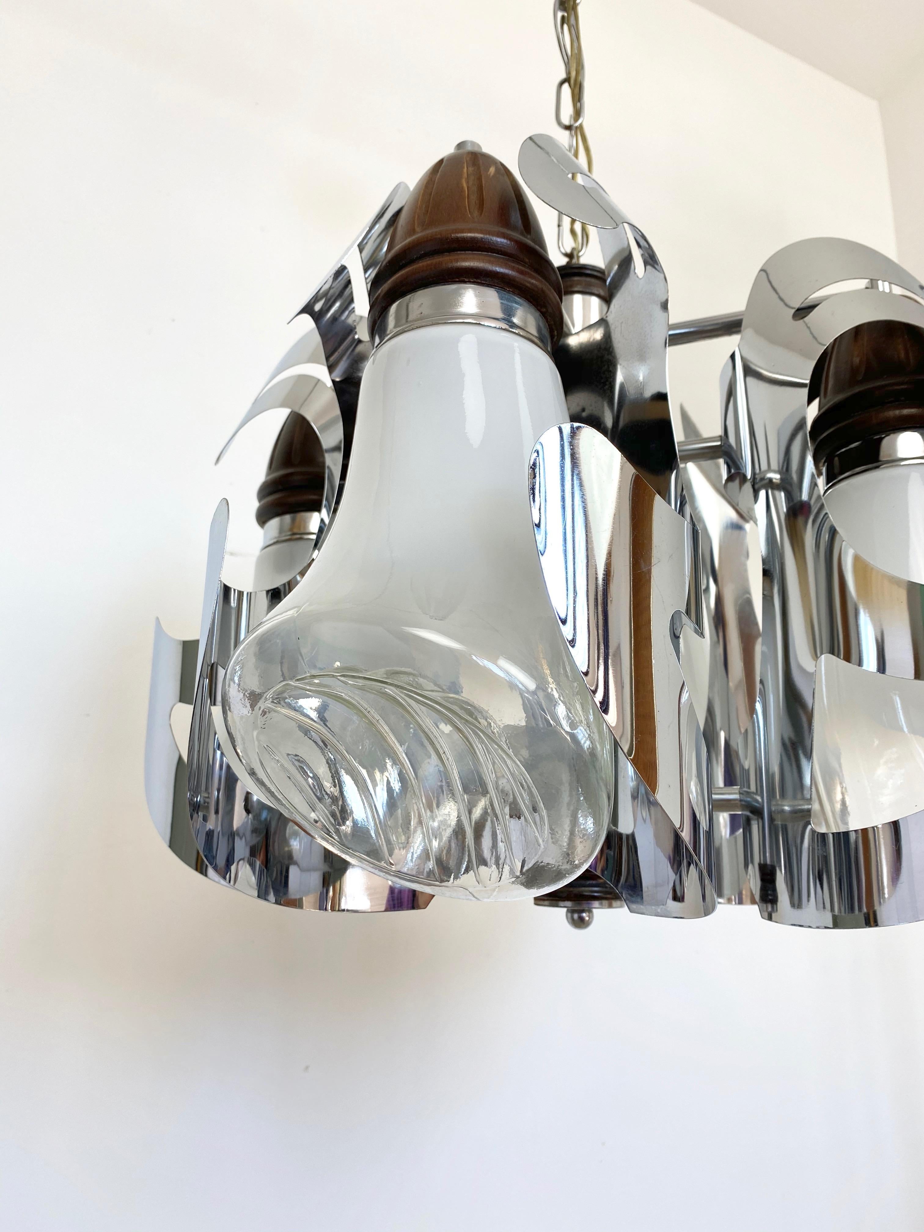 Chandelier by Mazzega Chrome, Wood and Murano Glass, Italy, 1970s In Good Condition For Sale In Rome, IT