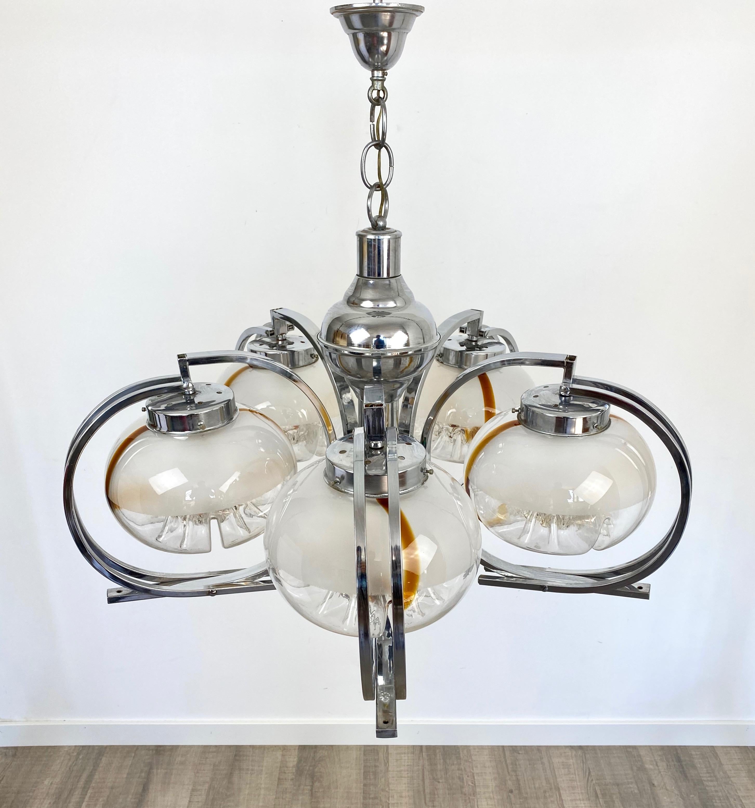 Chandelier by Mazzega in Chrome and Murano Glass, Italy, 1970s In Good Condition For Sale In Rome, IT