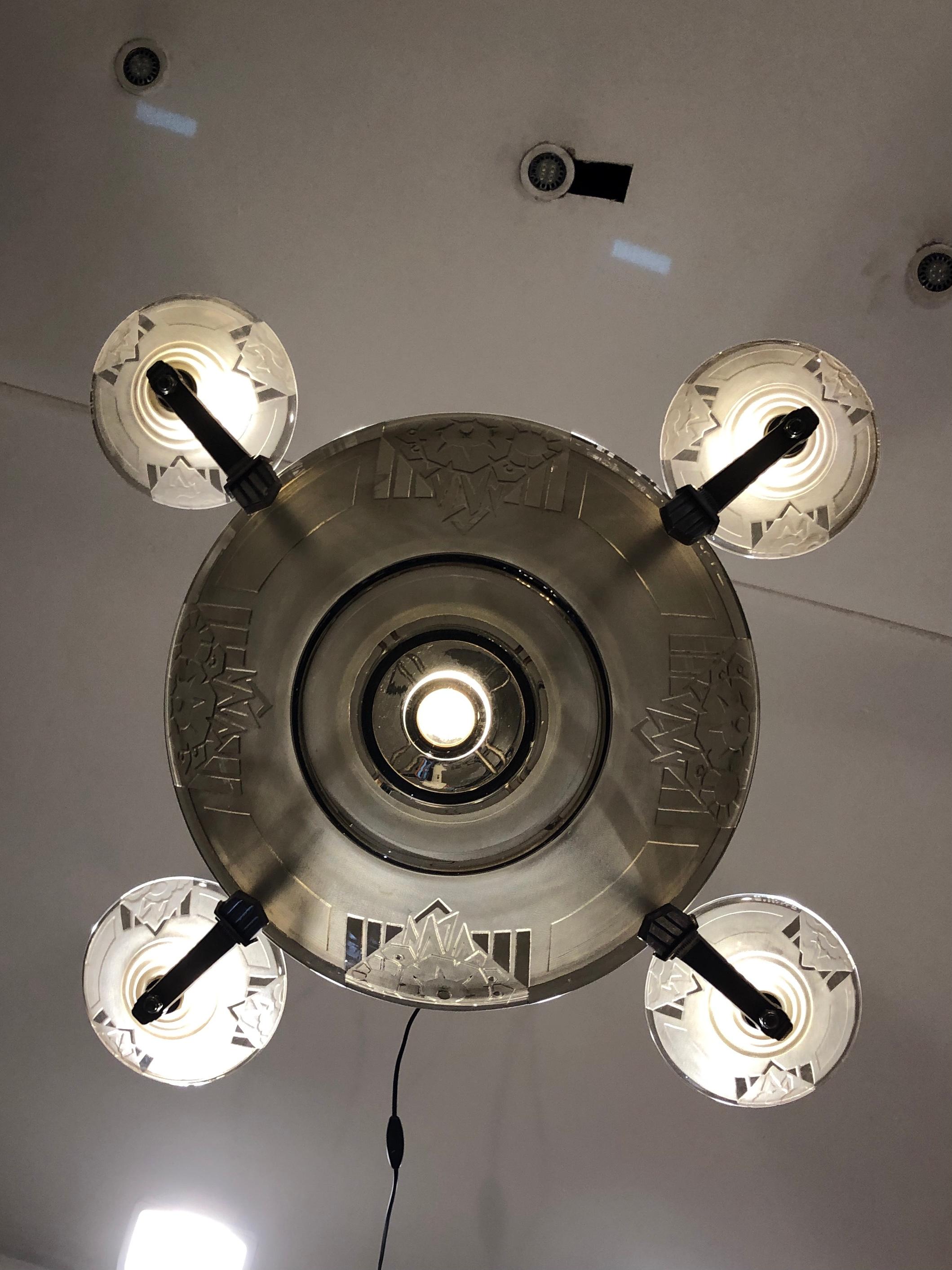 French Chandelier by Muller Frères, 1930 For Sale