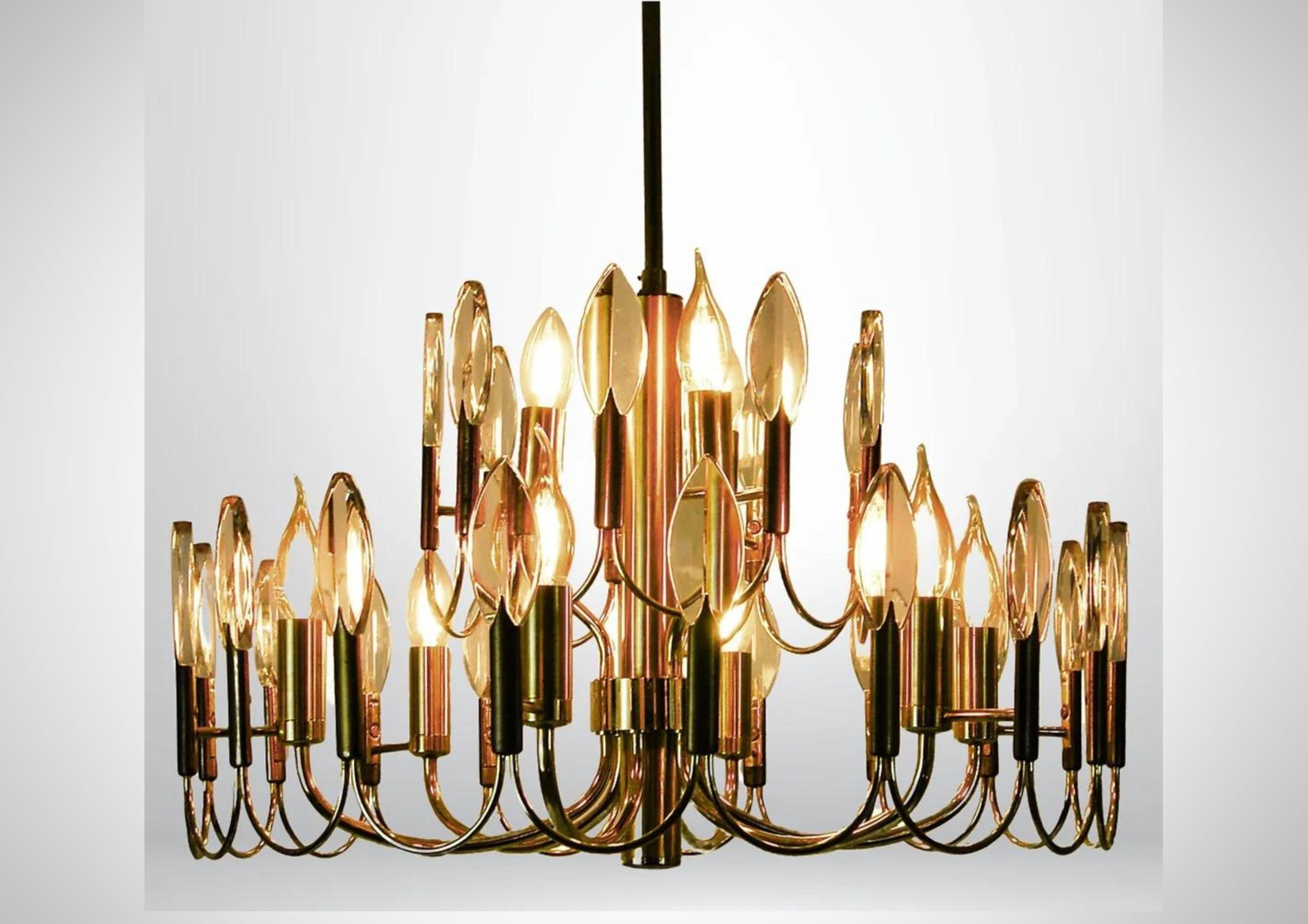 Mid-Century Modern Chandelier by Oscar Torlasco for STILKRONEN 9 Lights For Sale