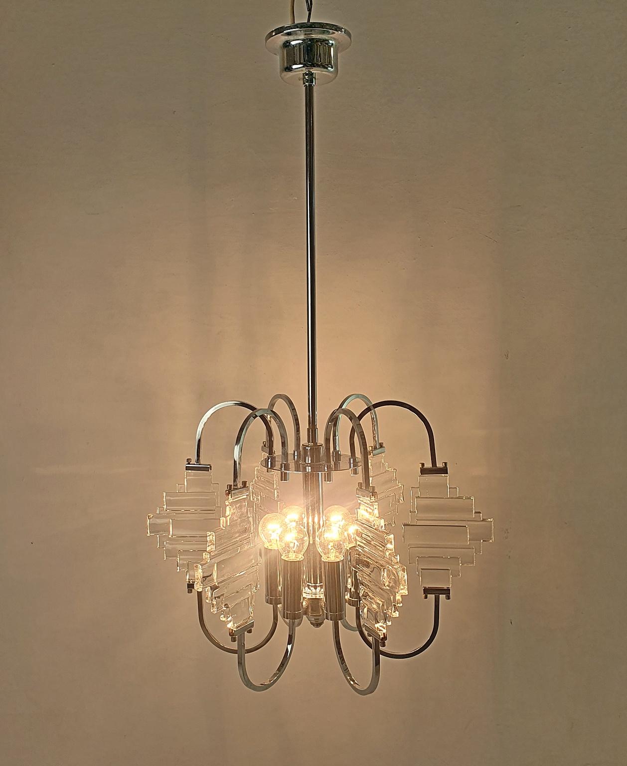 Mid-Century Modern Chandelier by Sciolari in Glass and Chrome, Italy, 1960 For Sale
