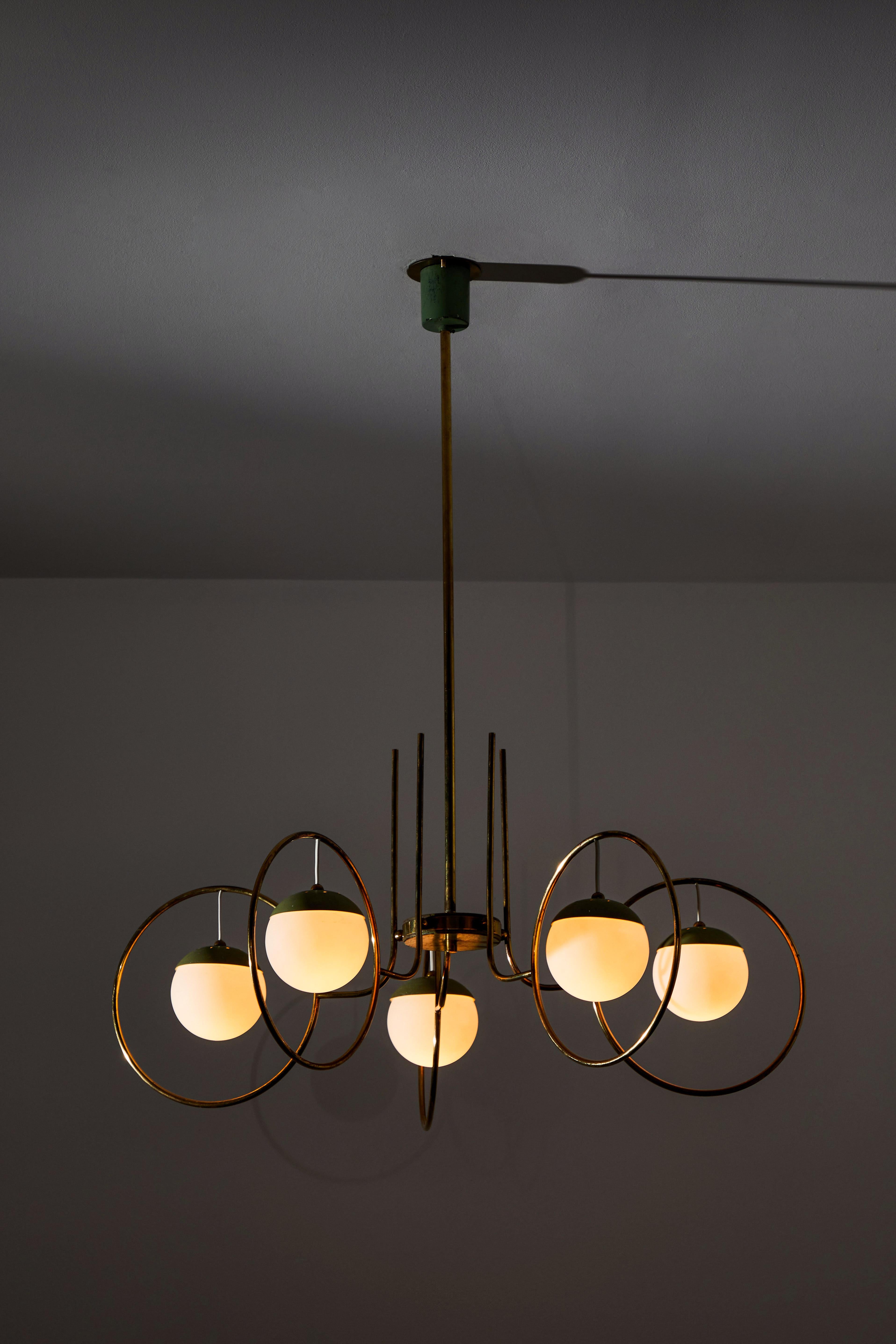 Chandelier attributed to Stilnovo, circa 1950. Manufactured in Italy. Brushed satin glass diffusers, brass, original enameled aluminum. Custom brass ceiling plate. Original canopy. Rewired for U.S. standards. We recommend five E27 40w maximum bulbs.