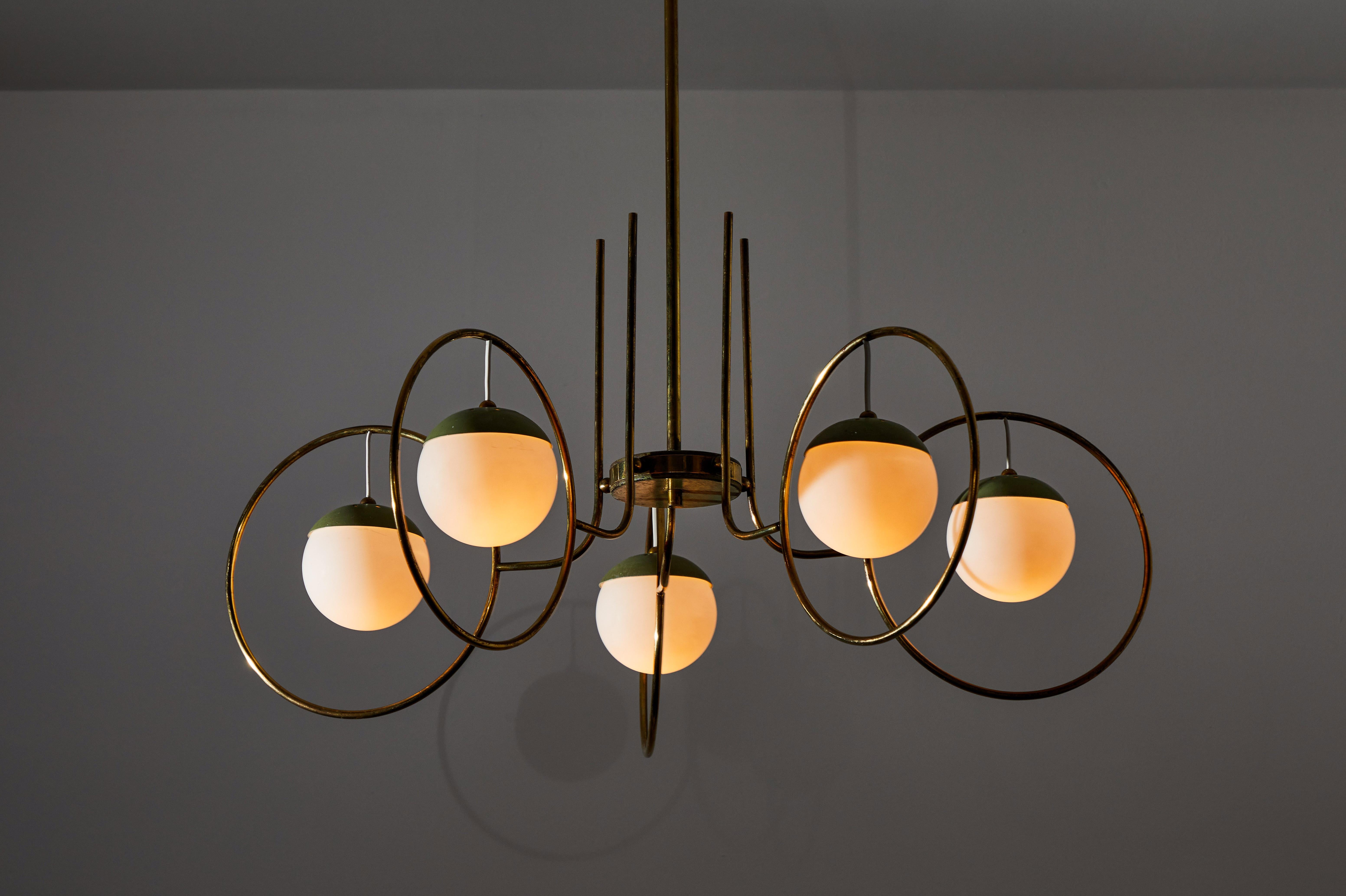 Chandelier attributed to Stilnovo, circa 1950 In Good Condition In Los Angeles, CA