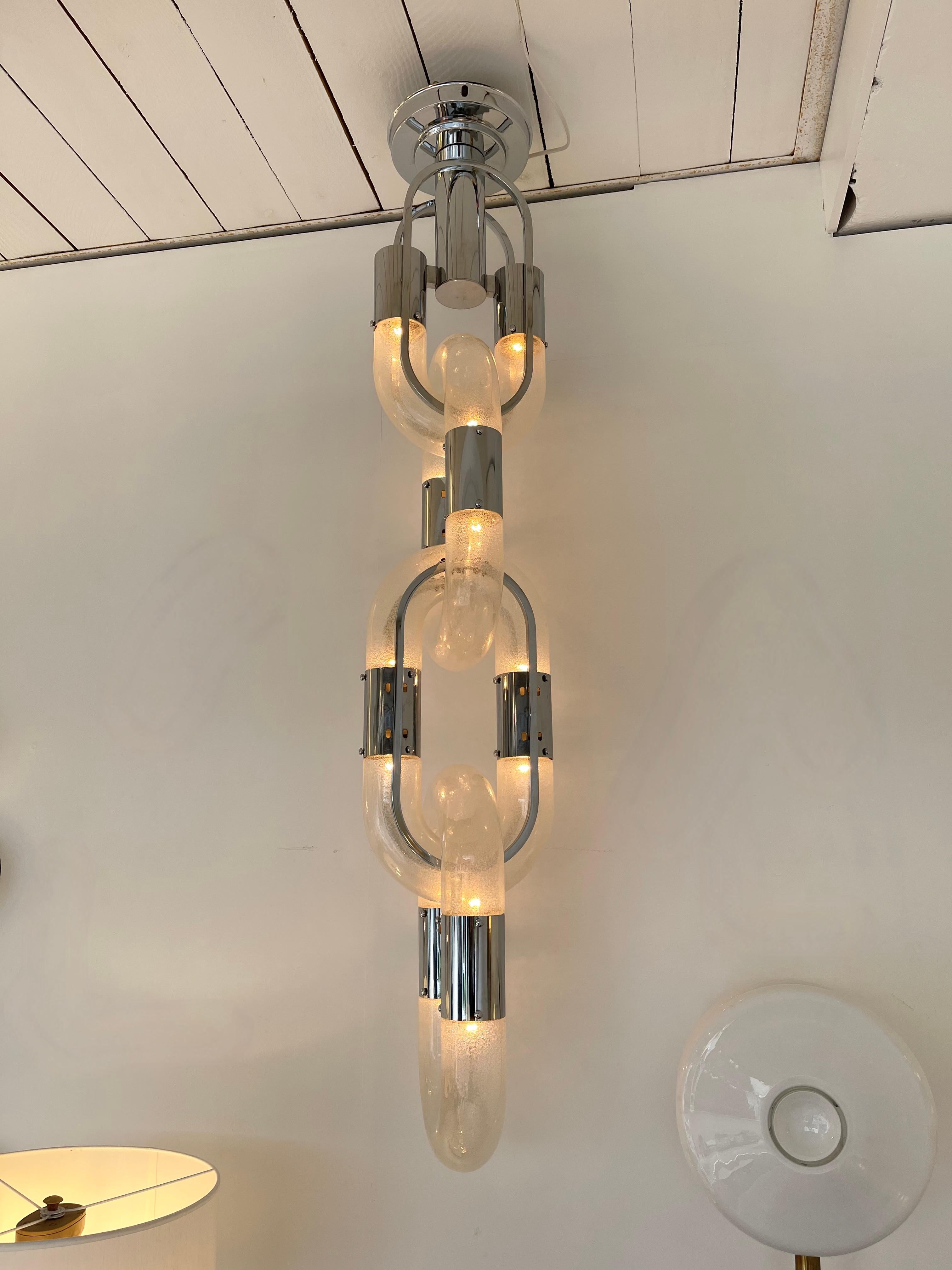 Rare chain chandelier ceiling pendant light lamp 3 rings 1/2 by Aldo Nason for the manufacture Mazzega Murano. Blown bubble Murano glass. Famous manufacture like Venini, Vistosi, La Murrina, Seguso, Carlo Nason, Poliarte.